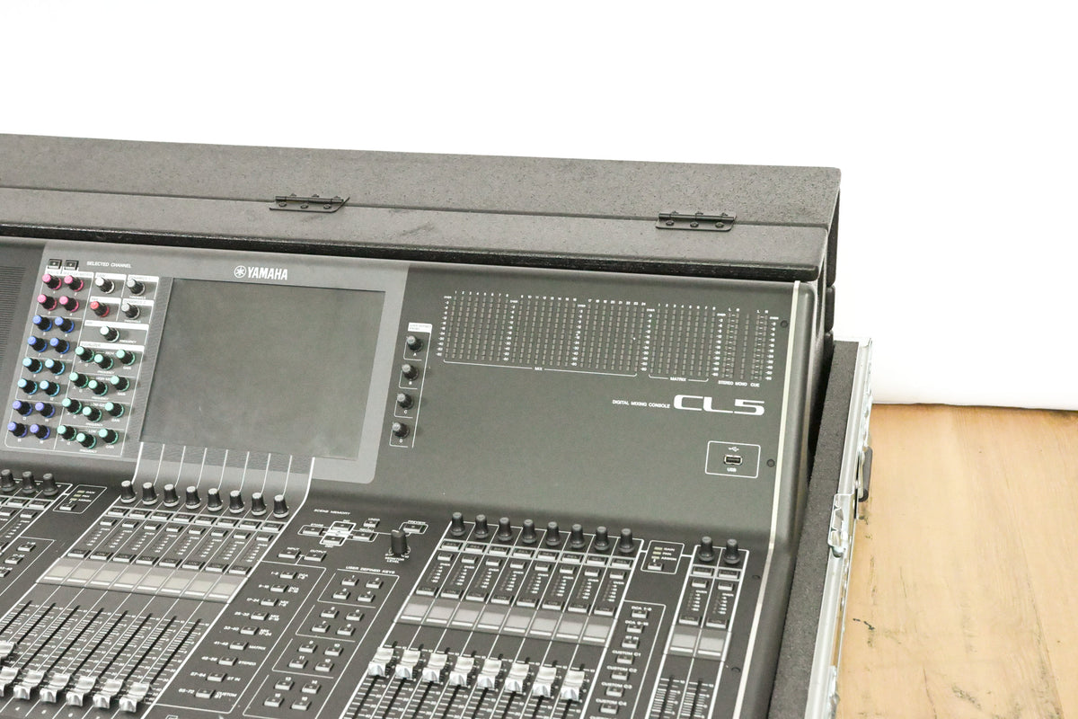 Yamaha CL5 72-Channel Digital Mixing Console w/ Road Case