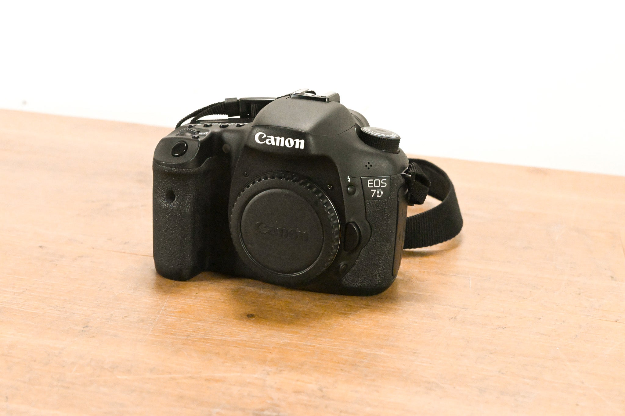 Canon EOS 7D DSLR Camera Body