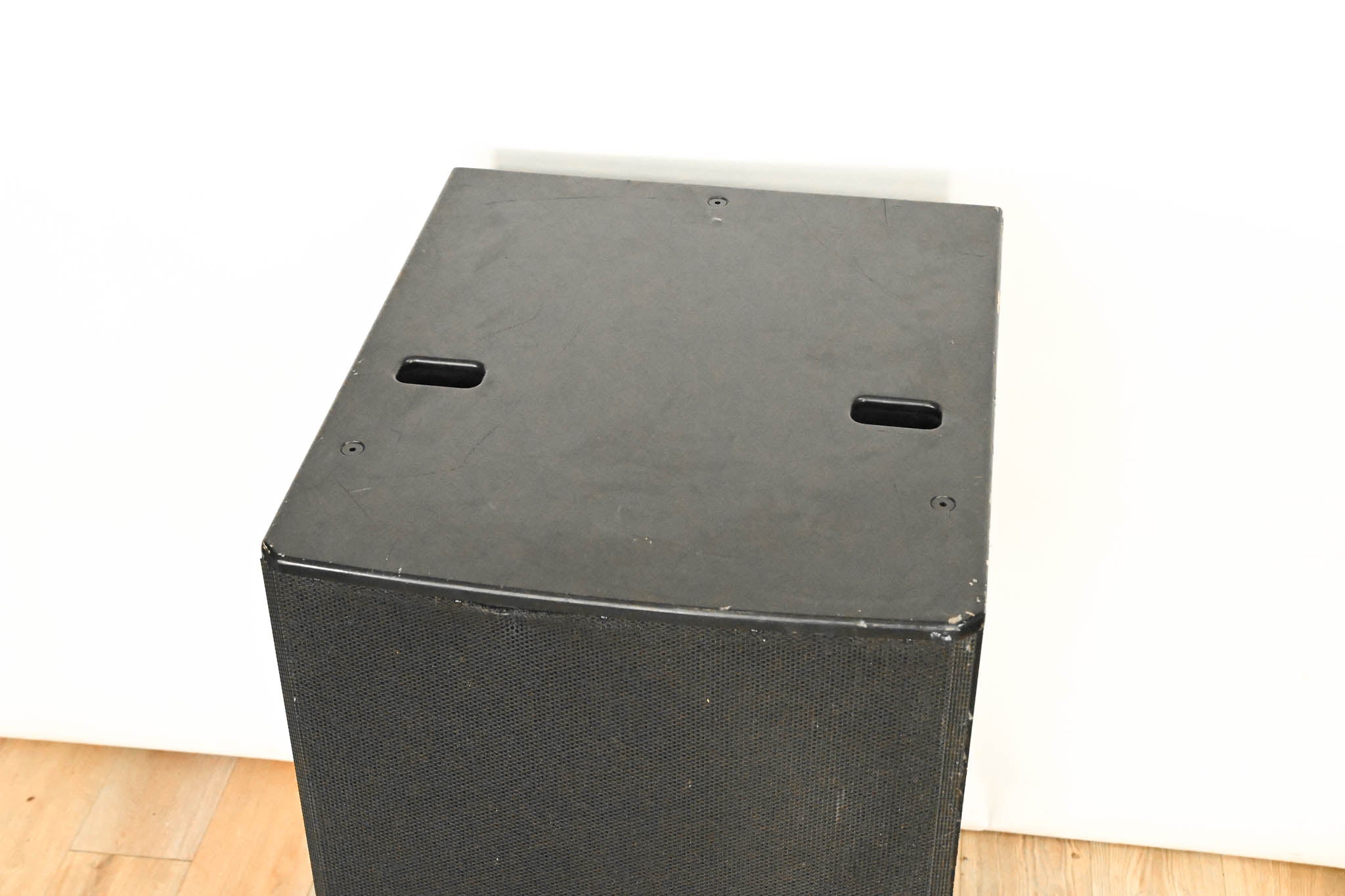 Yamaha IS1218 Dual 18" Passive High Power Subwoofer