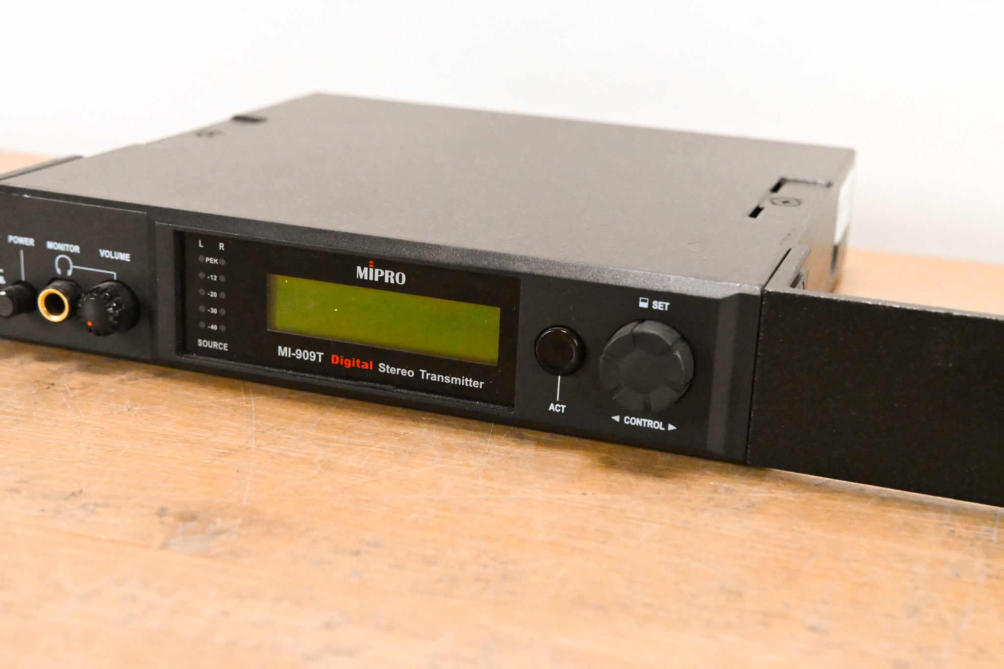 Mipro MI-909T/R Digital IEM System - 5E Range: 480-544 MHz (NO PSU)