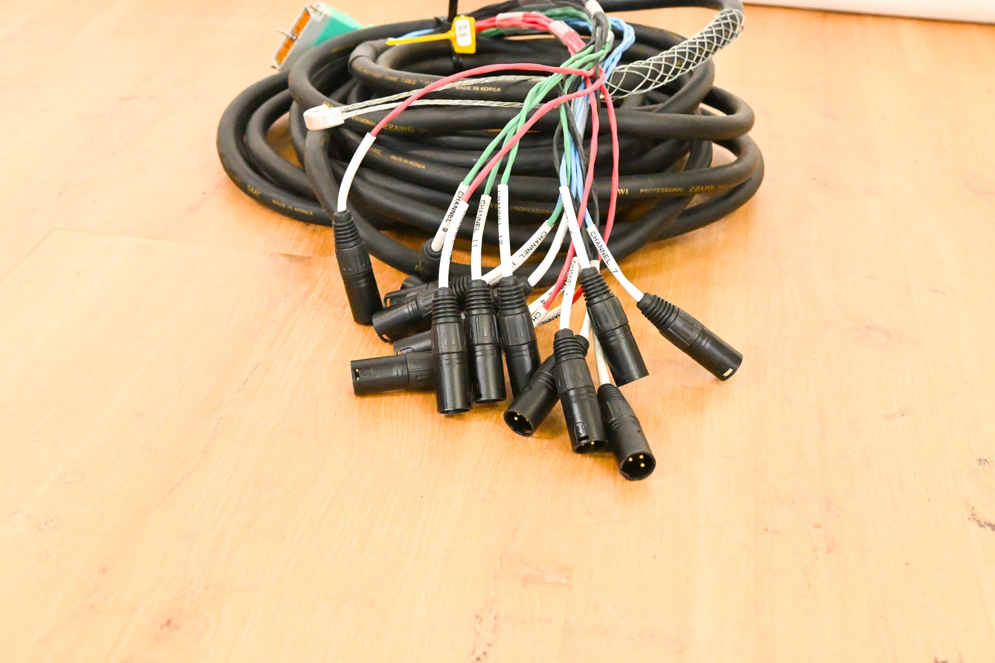 EWI 16-Channel EDAC to 16 XLRM Audio Snake Cable - 50'