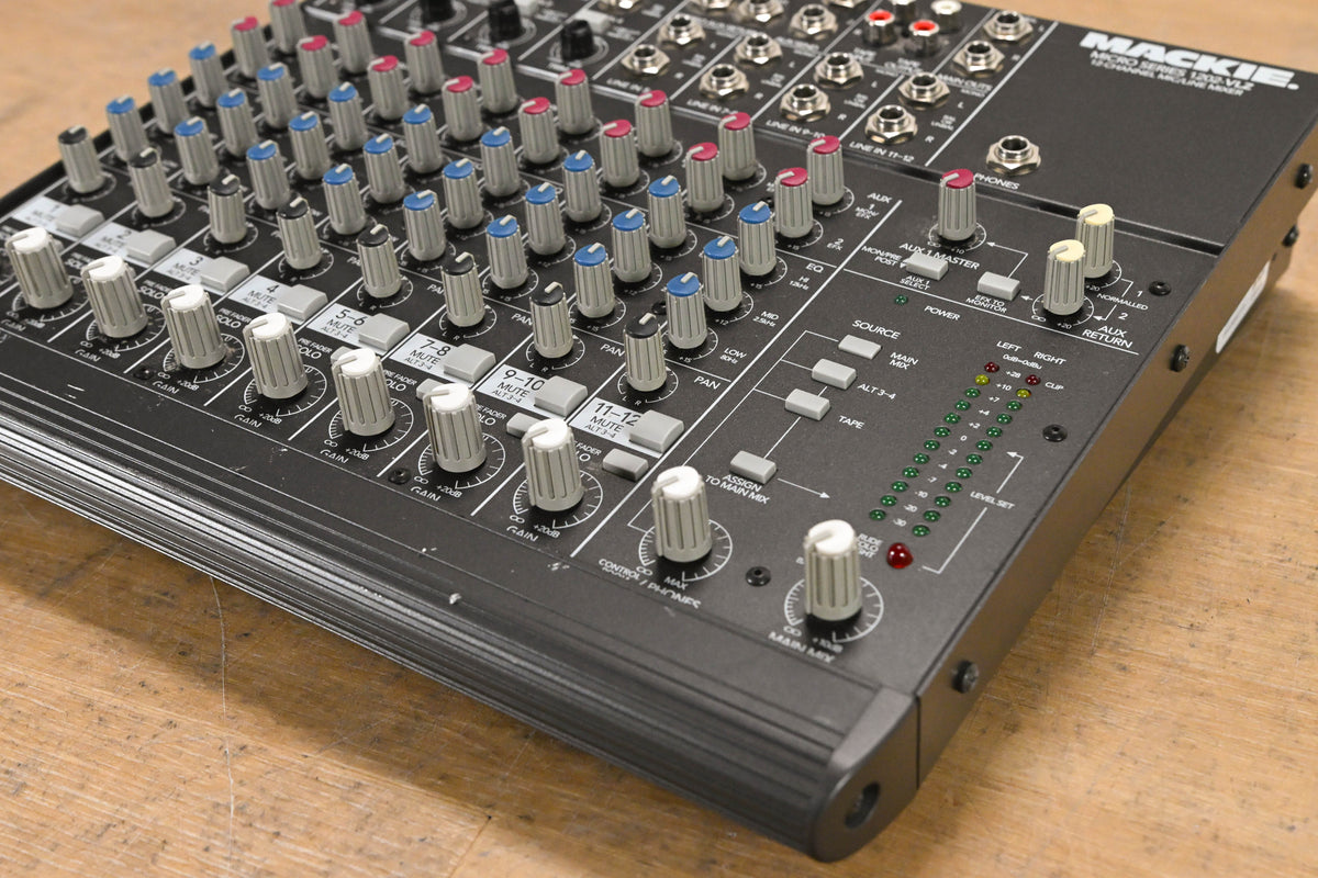 Mackie 1202-VLZ 12-Channel Compact Analog Audio Mixer