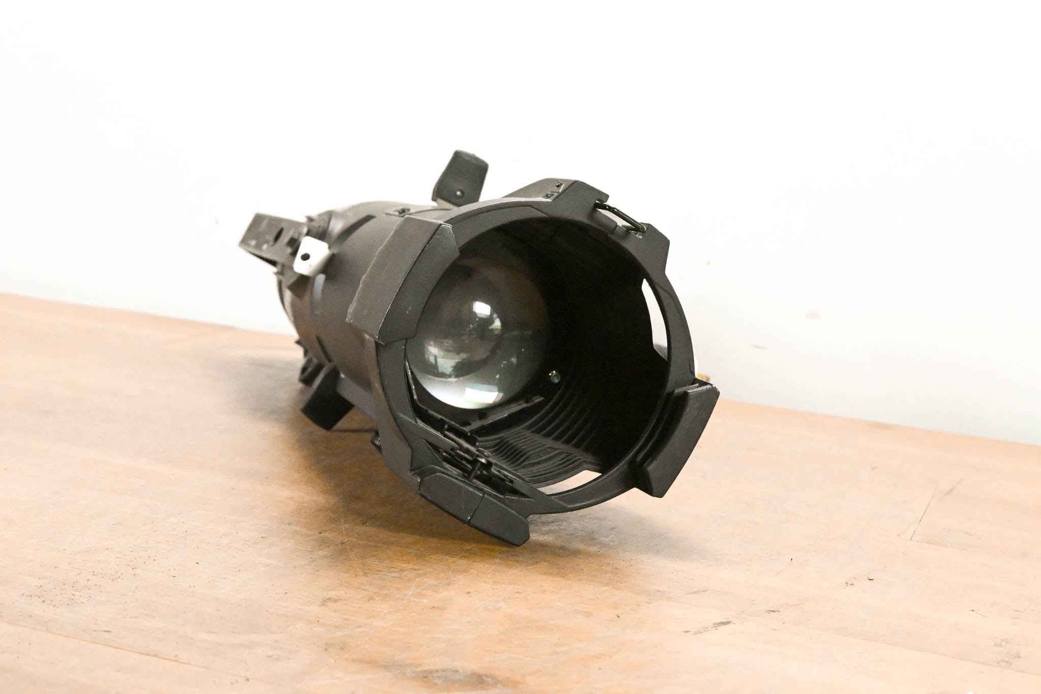 ETC Source Four Jr 25-50 Degree Zoom 575 Ellipsoidal Light