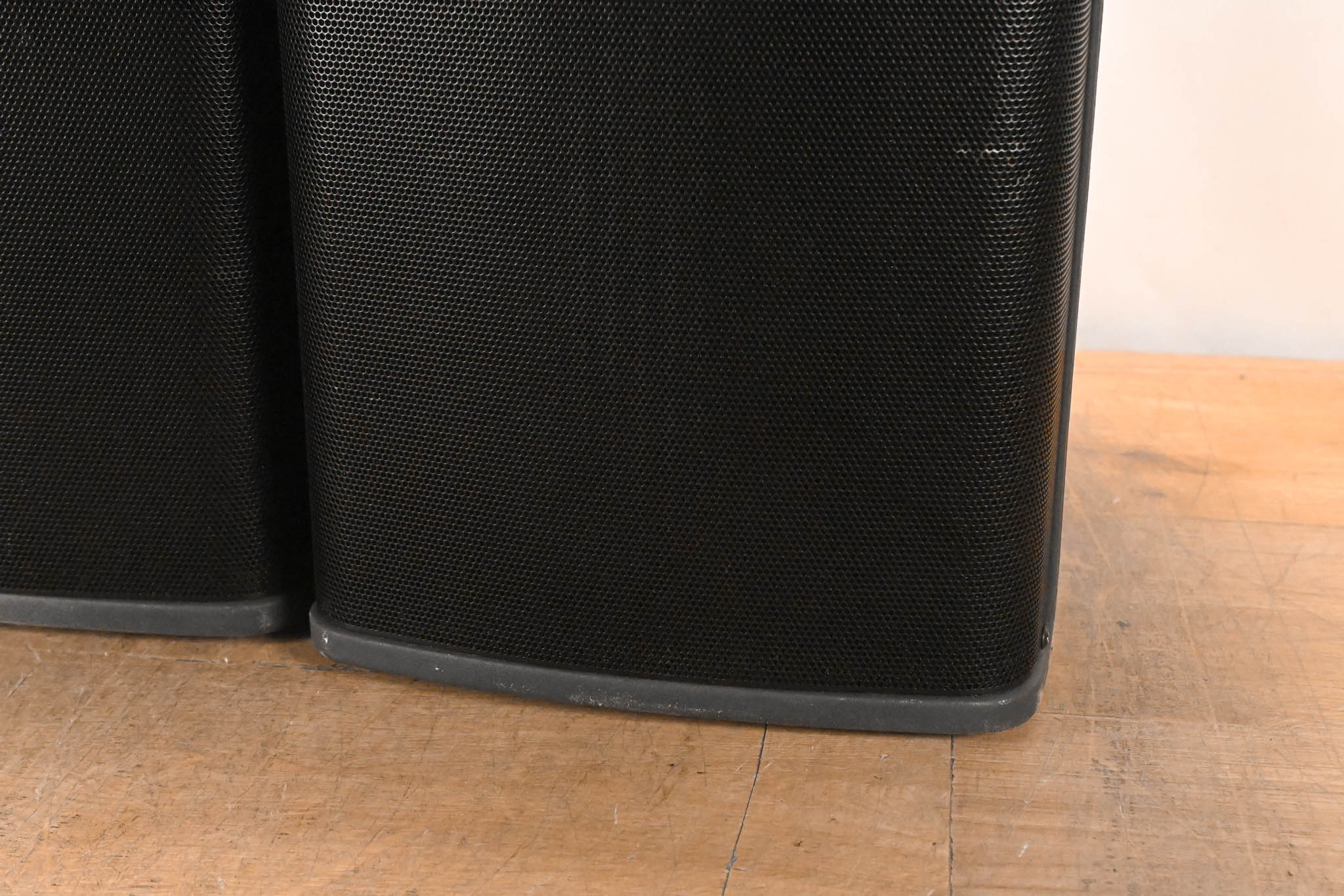 Tannoy i8 AW 8" Dual Concentric All-Weather Passive Loudspeaker (PAIR)