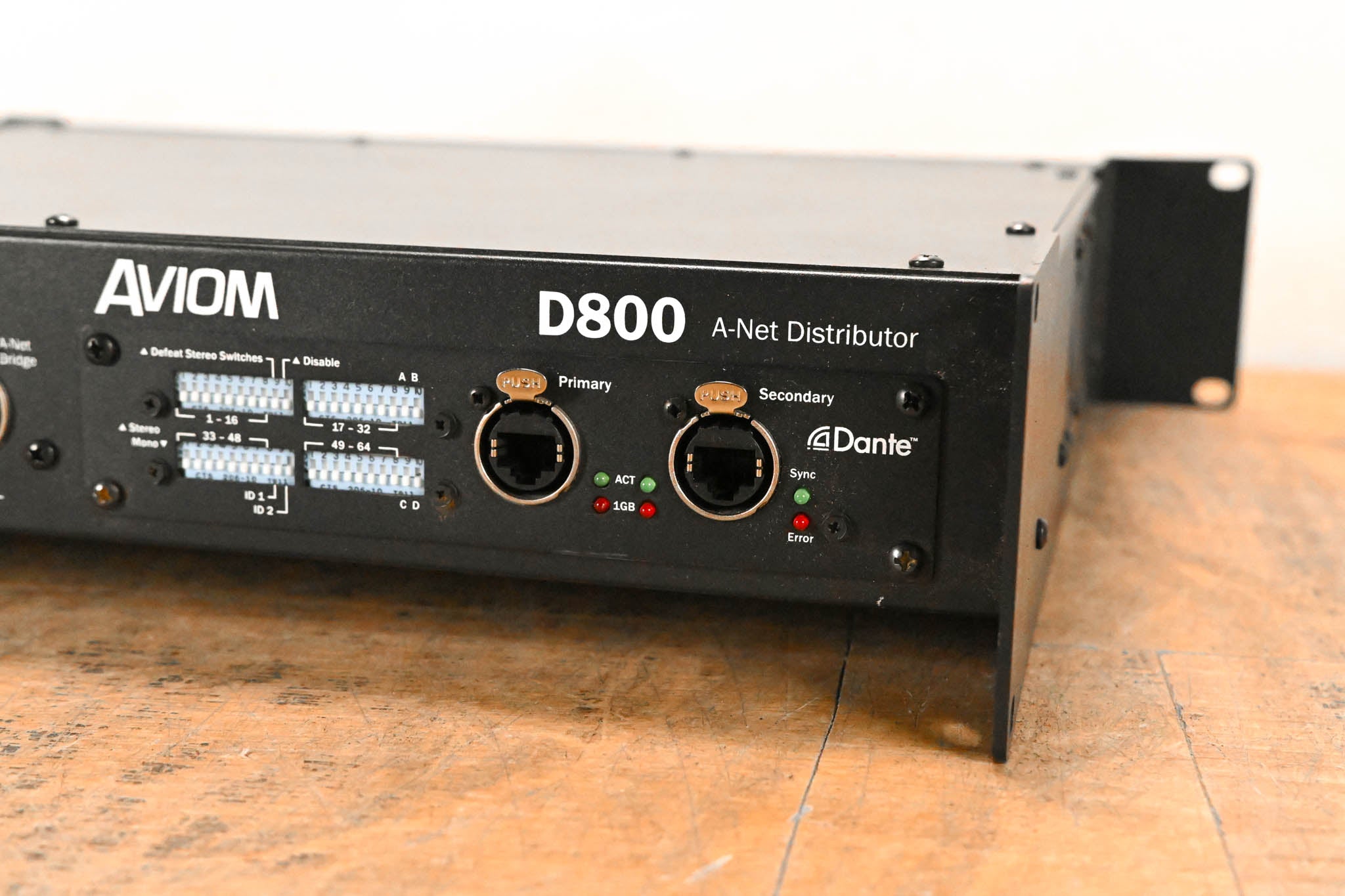 Aviom D800-Dante A-Net Distributor with Dante Connectivity