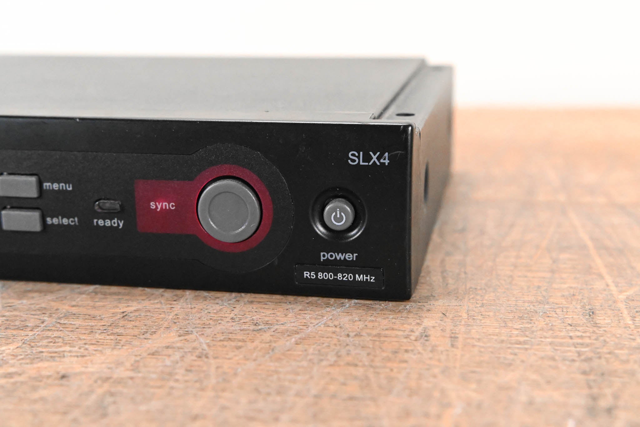 Shure SLX4  Wireless Receiver - R5 Band: 800-820 MHz (NO POWER SUPPLY)