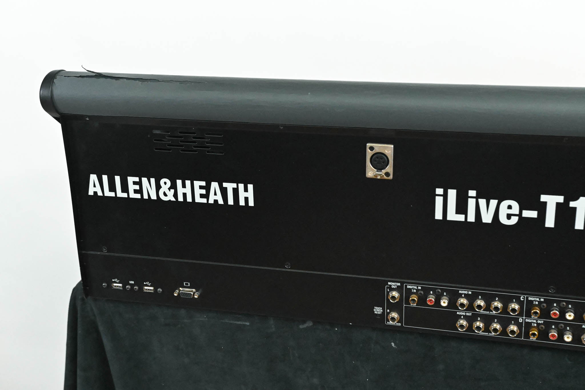 Allen & Heath iLive-T112 Digital Mixing Surface