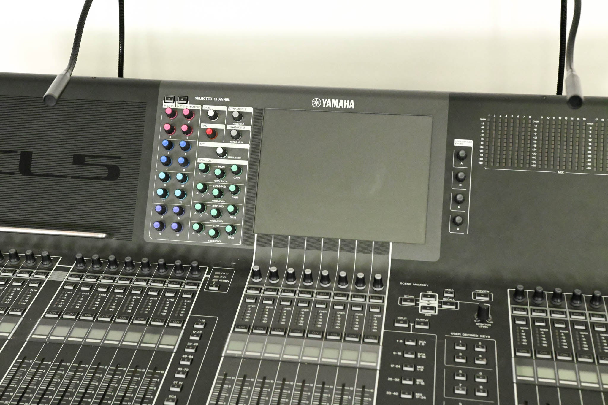 Yamaha CL5 72-Channel Digital Mixing Console