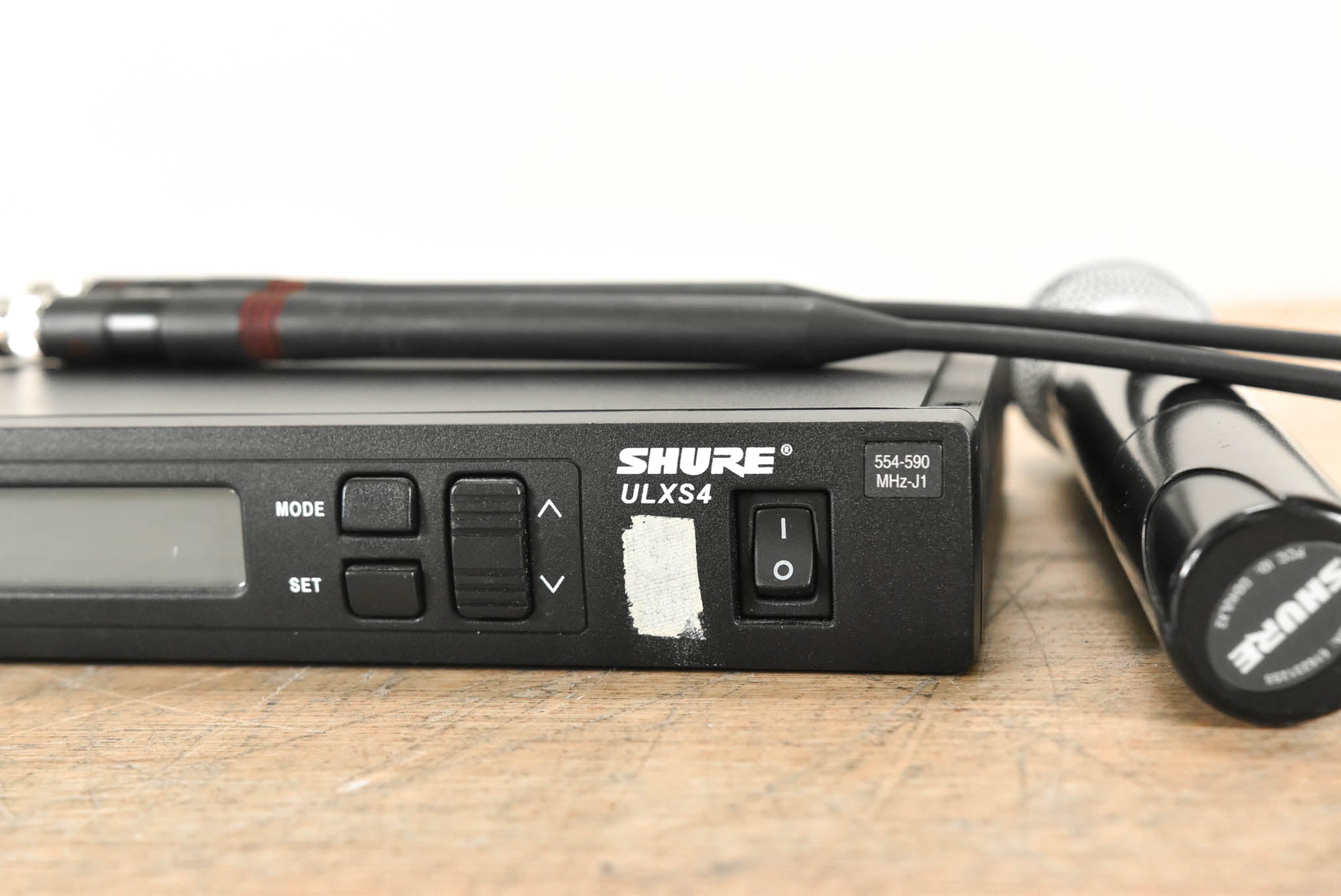 Shure ULXS24 BETA87A J1 Handheld Wireless Microphone System 554 590 MHz