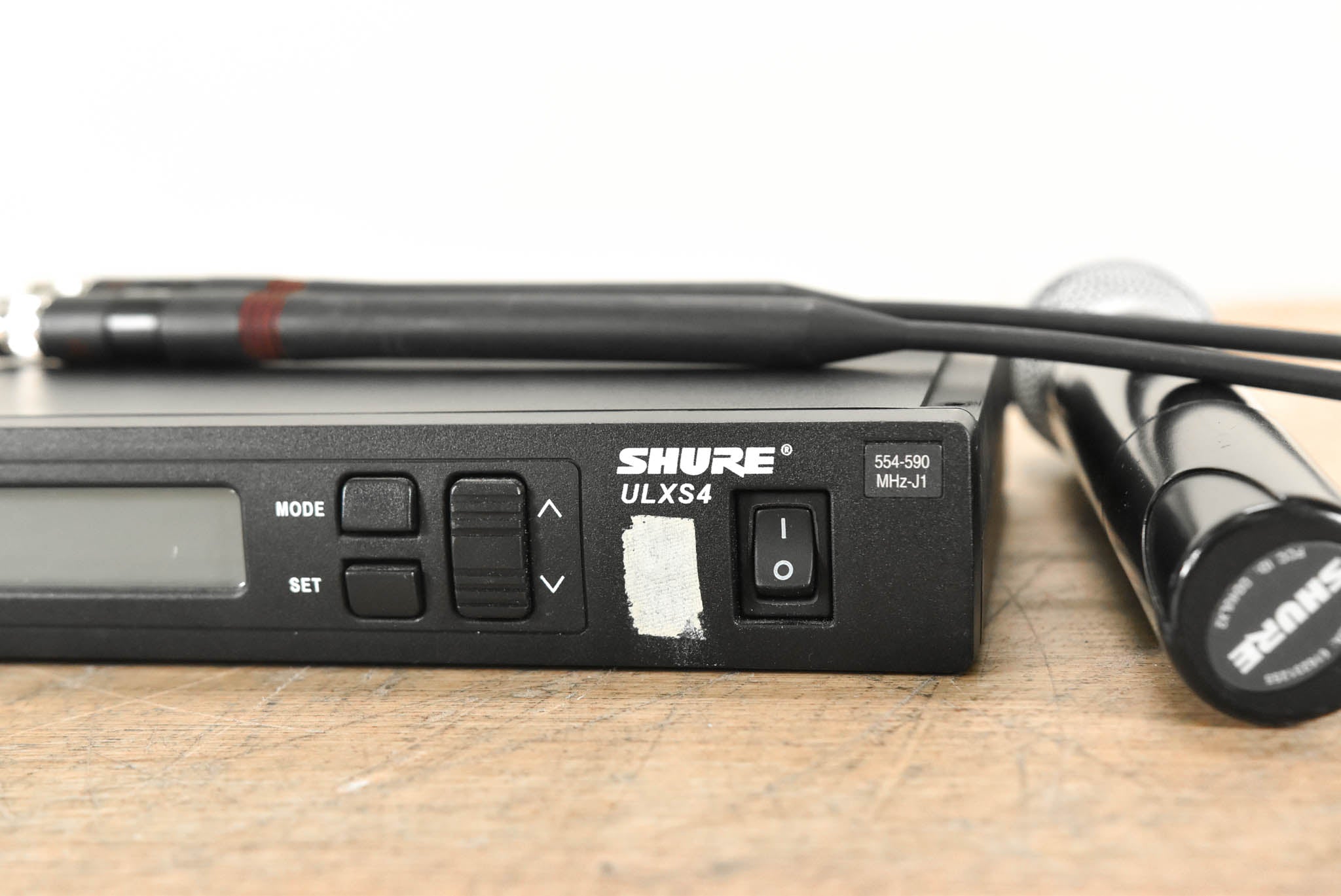 Shure ULXS24/BETA87A-J1 Handheld Wireless Microphone System 554-590 MHz