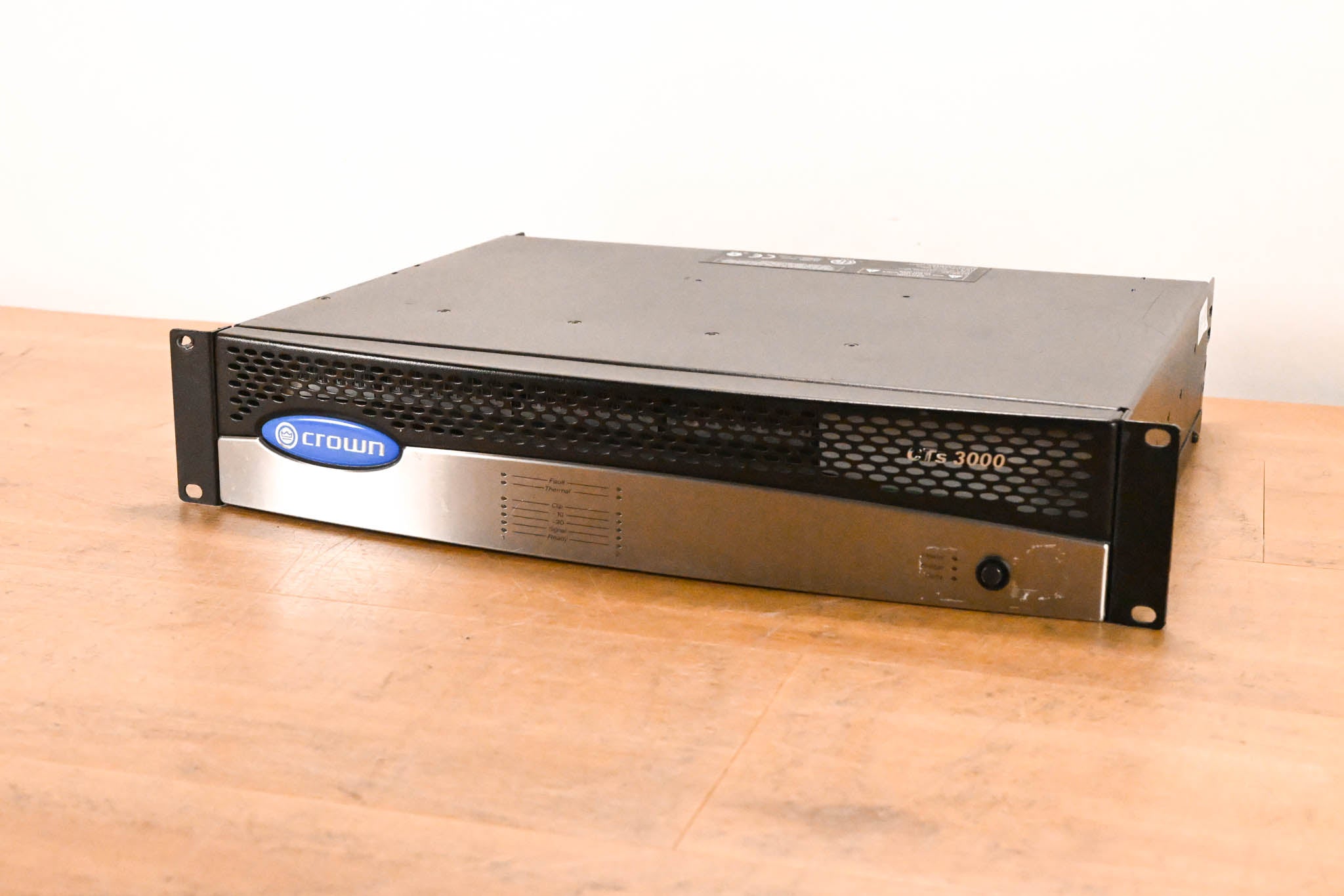 Crown CTs 3000 Two-Channel 1500W Power Amplifier