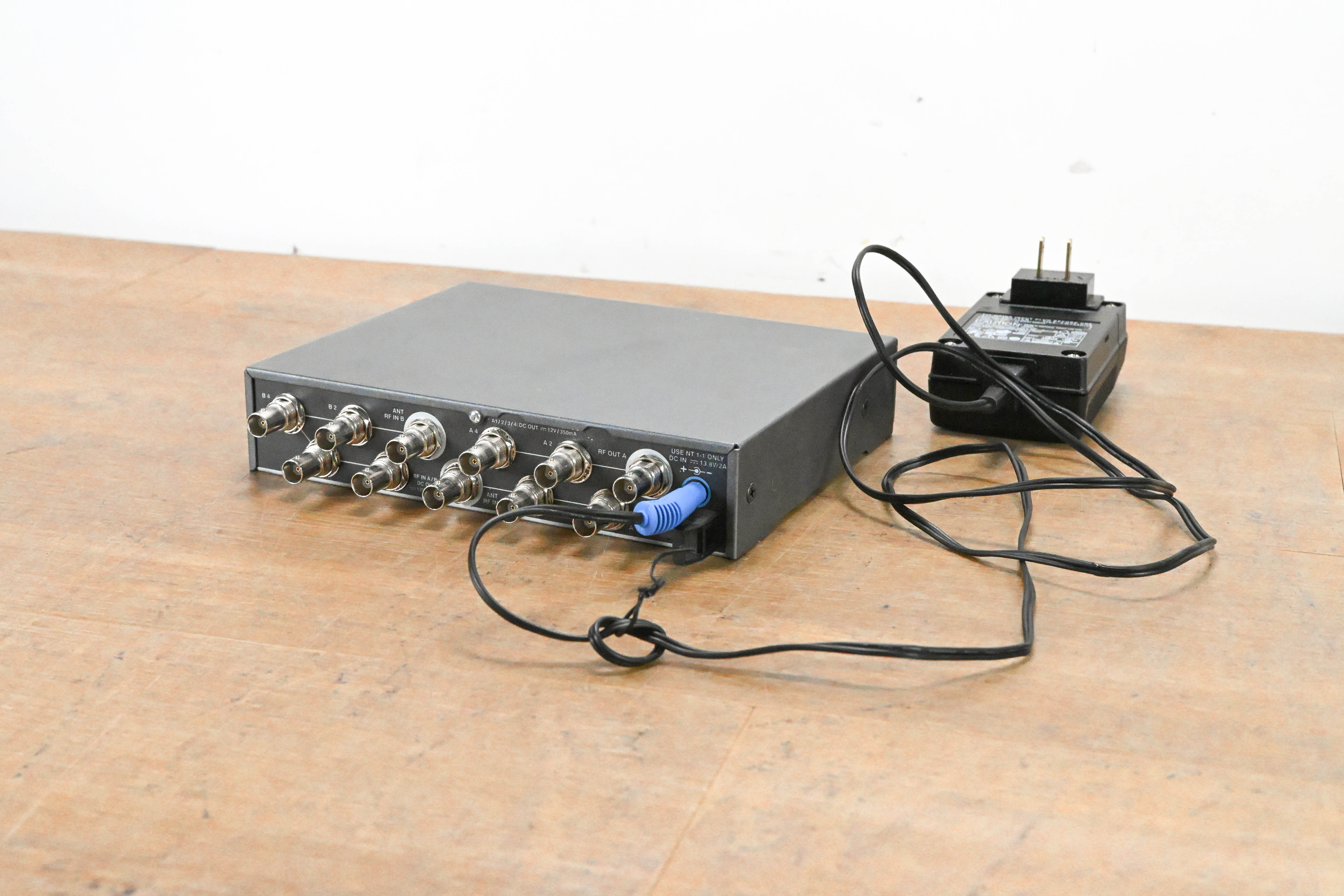 Sennheiser ASA 1 Active Antenna Splitter - 500-870 MHz