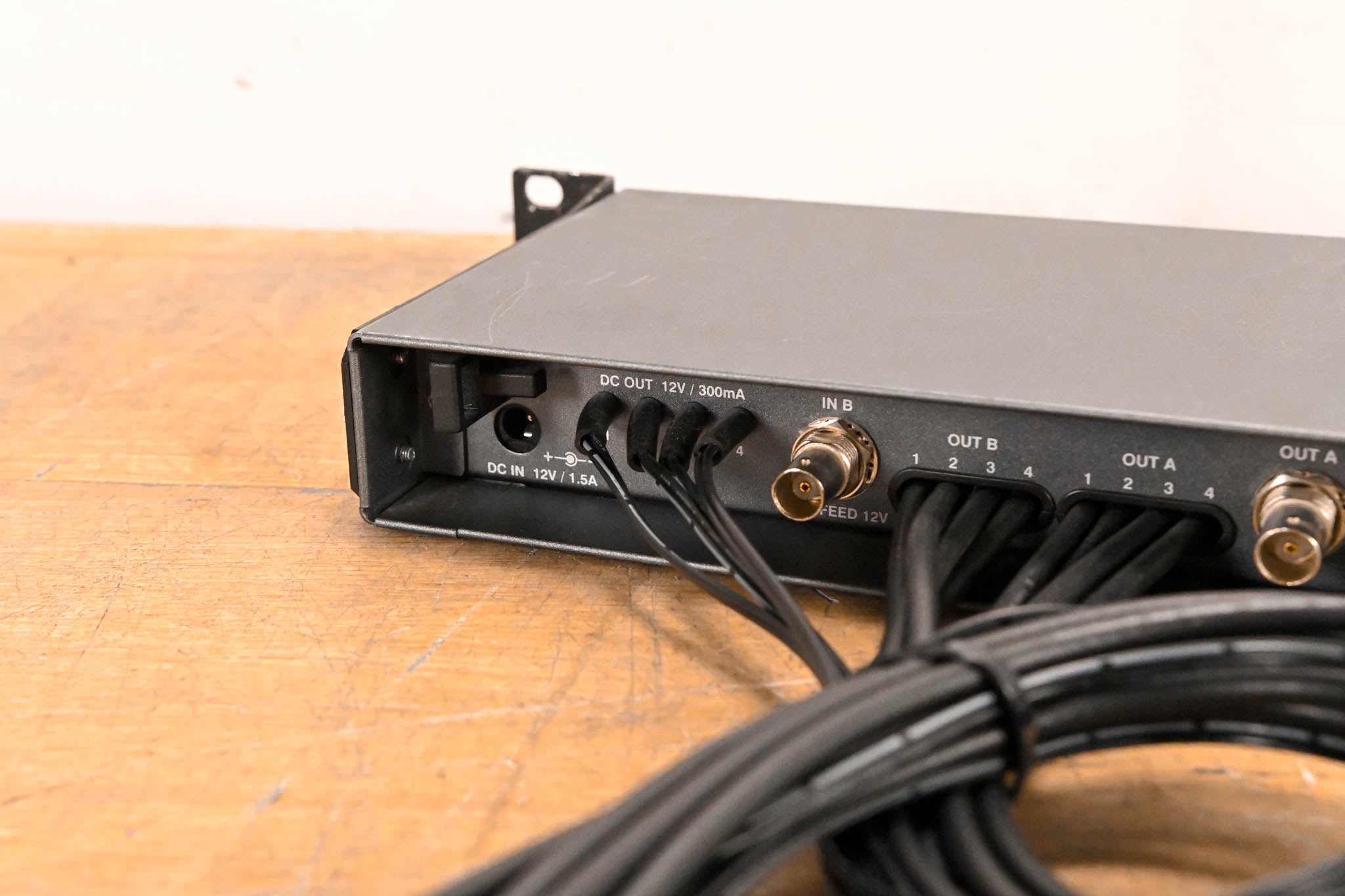 Sennheiser ASP 2 Antenna and Power Distribution System (NO POWER SUPPLY)