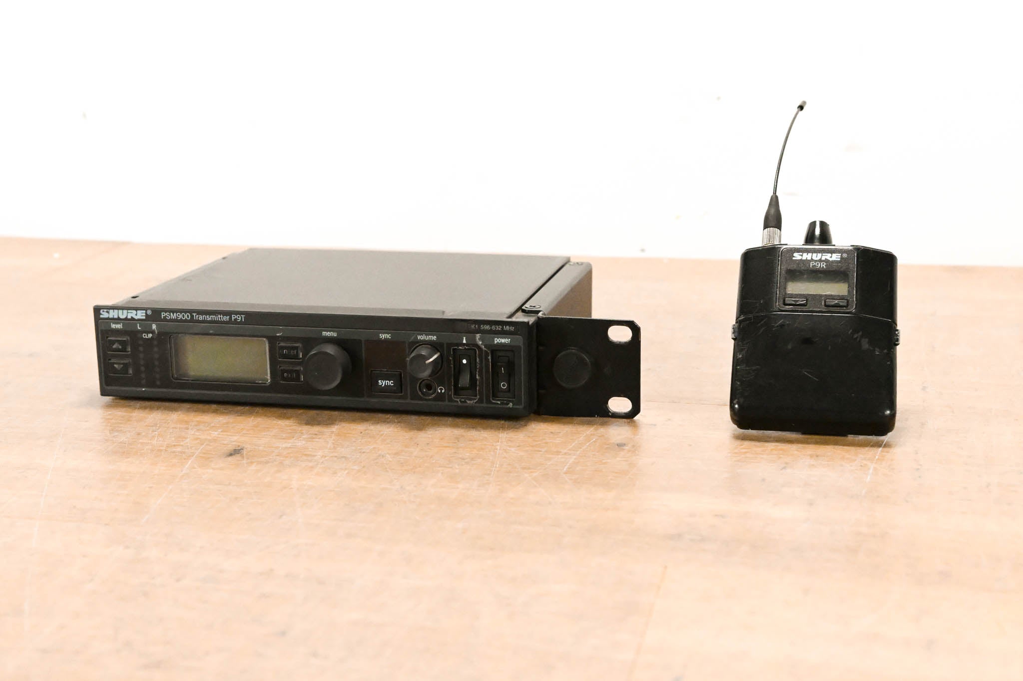 Shure PSM 900 Wireless IEM System K1 Band: 596-632MHz NO POWER SUPPLY