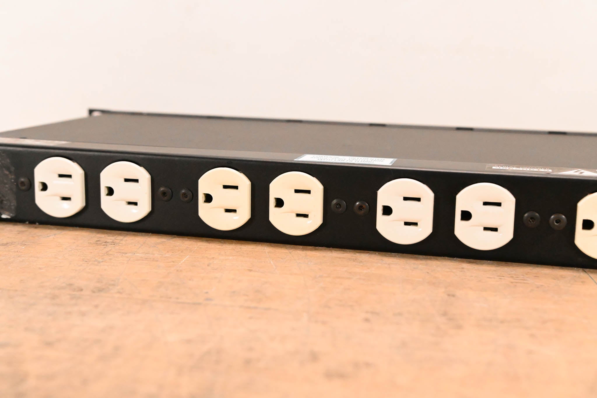 Middle Atlantic PD-915R 9-Outlet Rackmount Power Distribution Unit