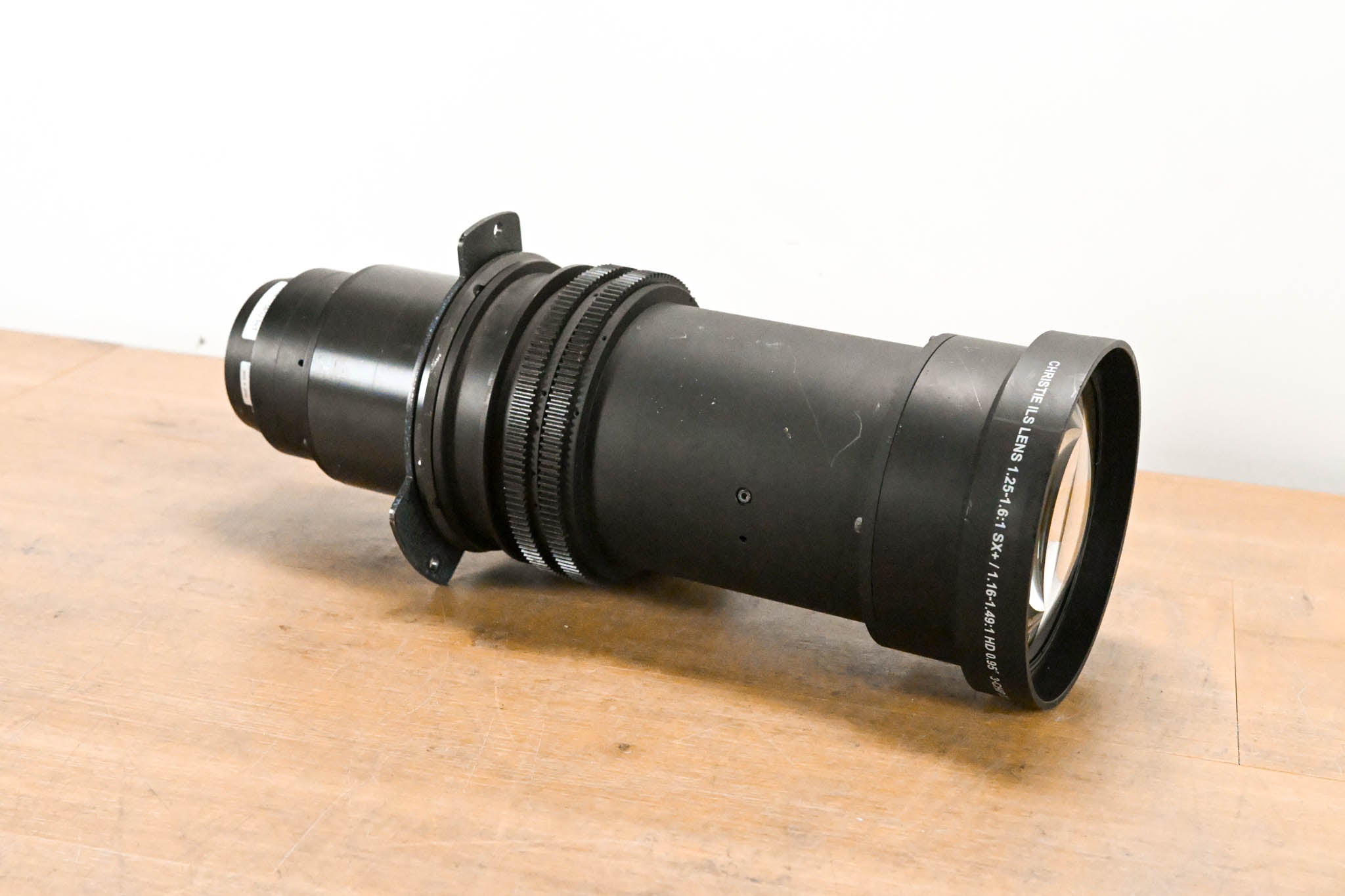 Christie ILS LENS 1.25-1.6:1 SX+/1.16-1.49:1 HD 0.95 3-Chip DLP Lens