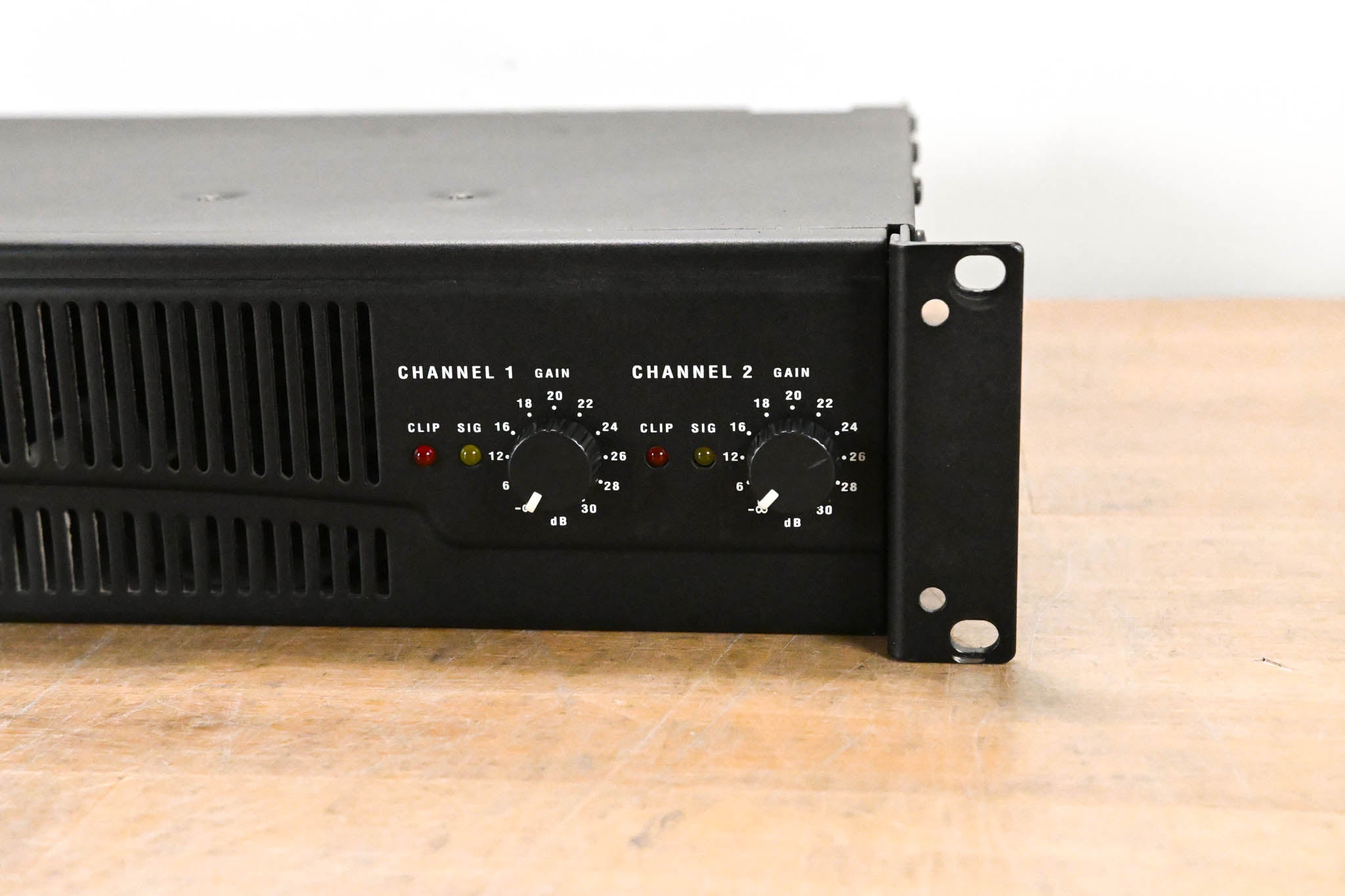 QSC RMX850 2-Channel Power Amplifier