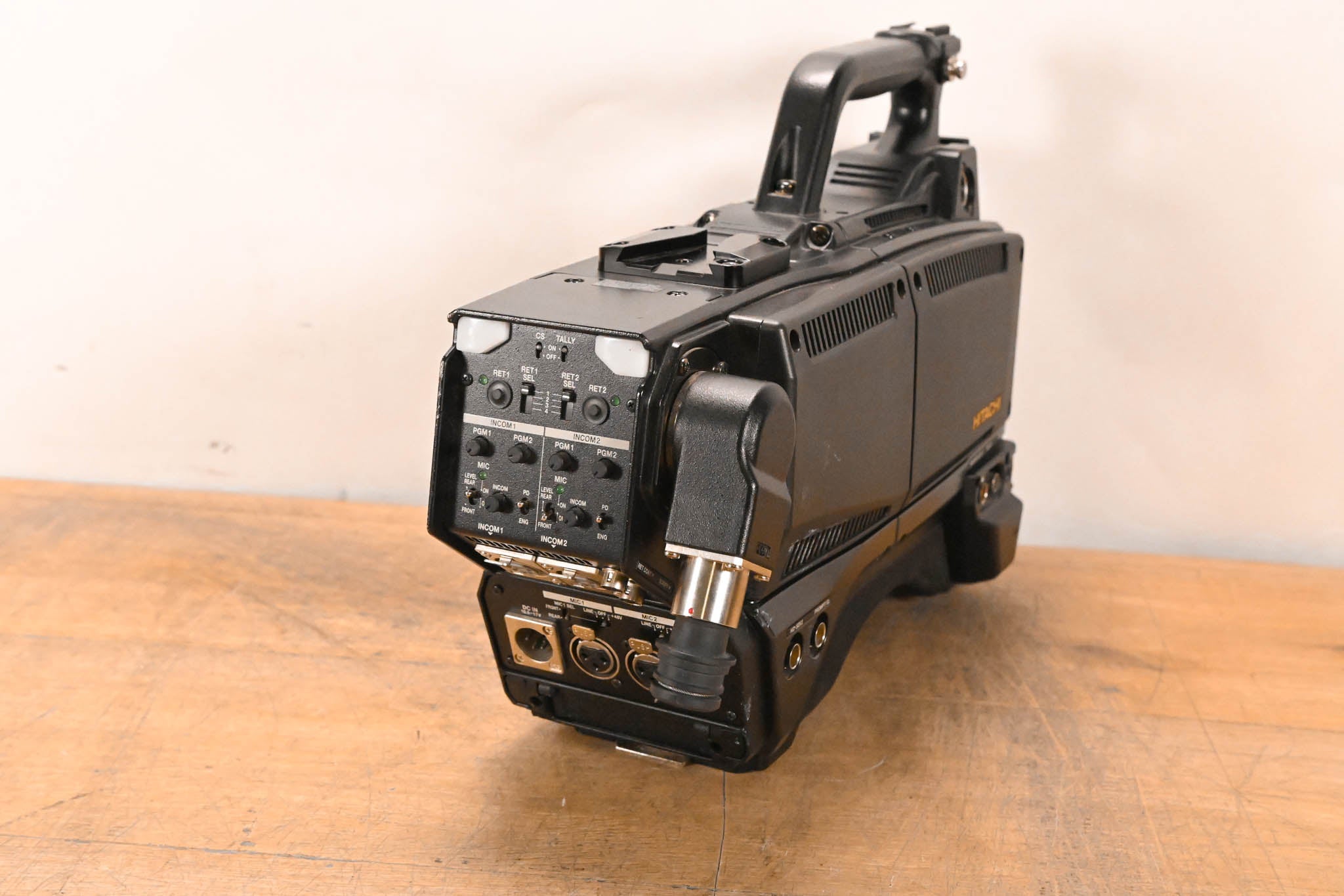 Hitachi Z-HD5000 HDTV Camera with CA-HF1000 Camera Adaptor