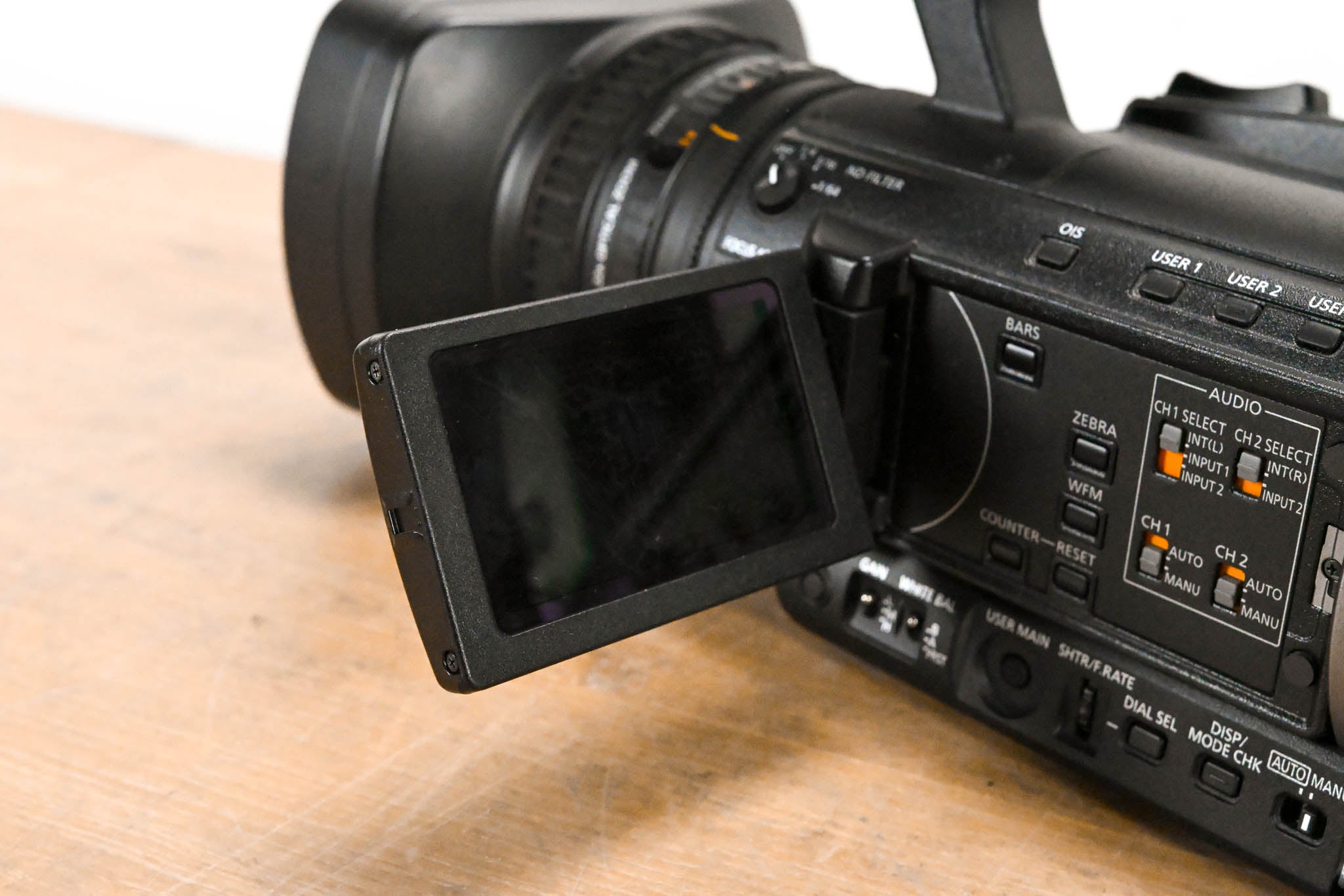 Panasonic AG-HPX250P P2 HD Handheld Camcorder