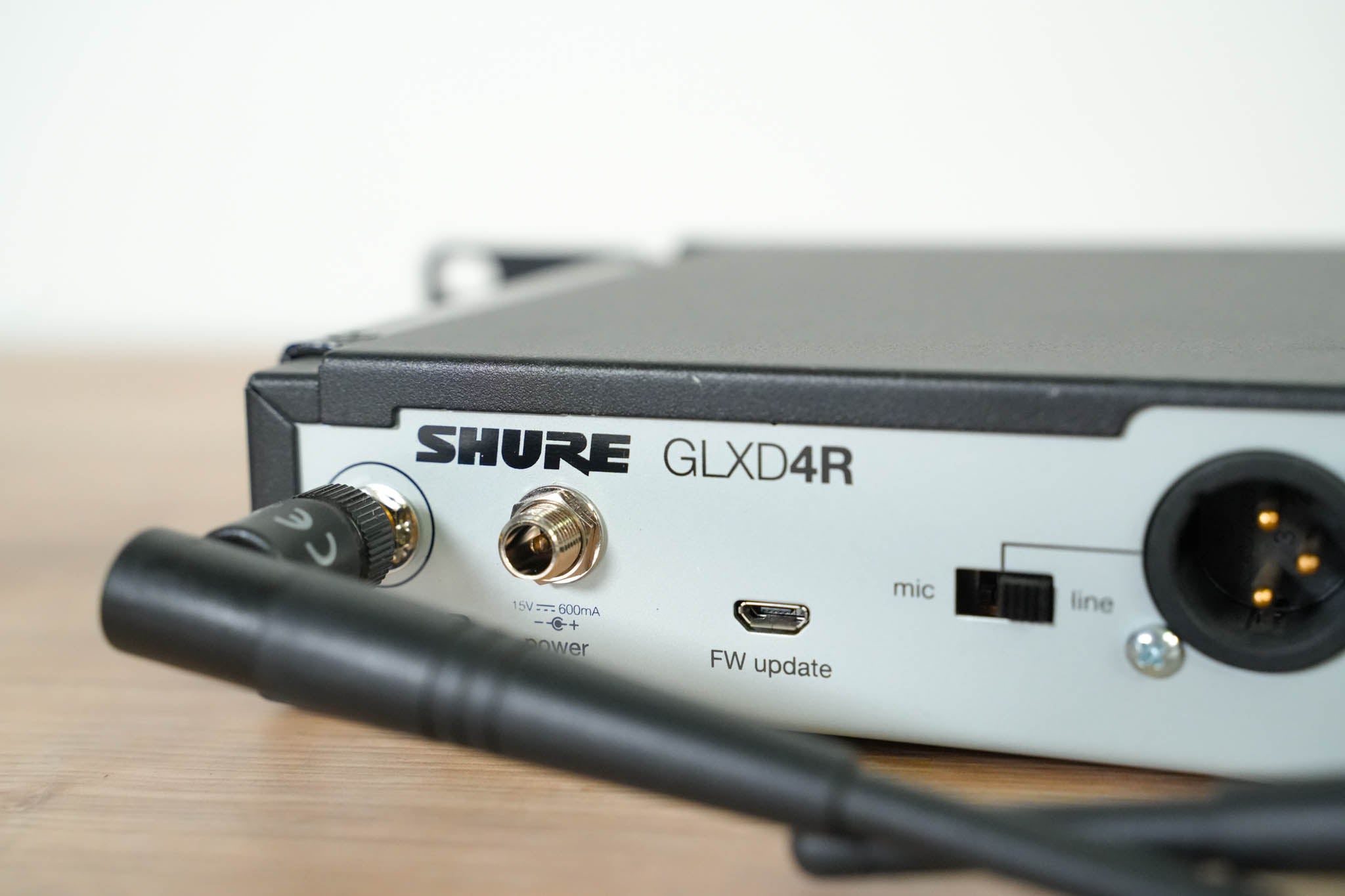 Shure GLXD4R Digital Wireless Receiver - Z2 Range (NO POWER SUPPLY)