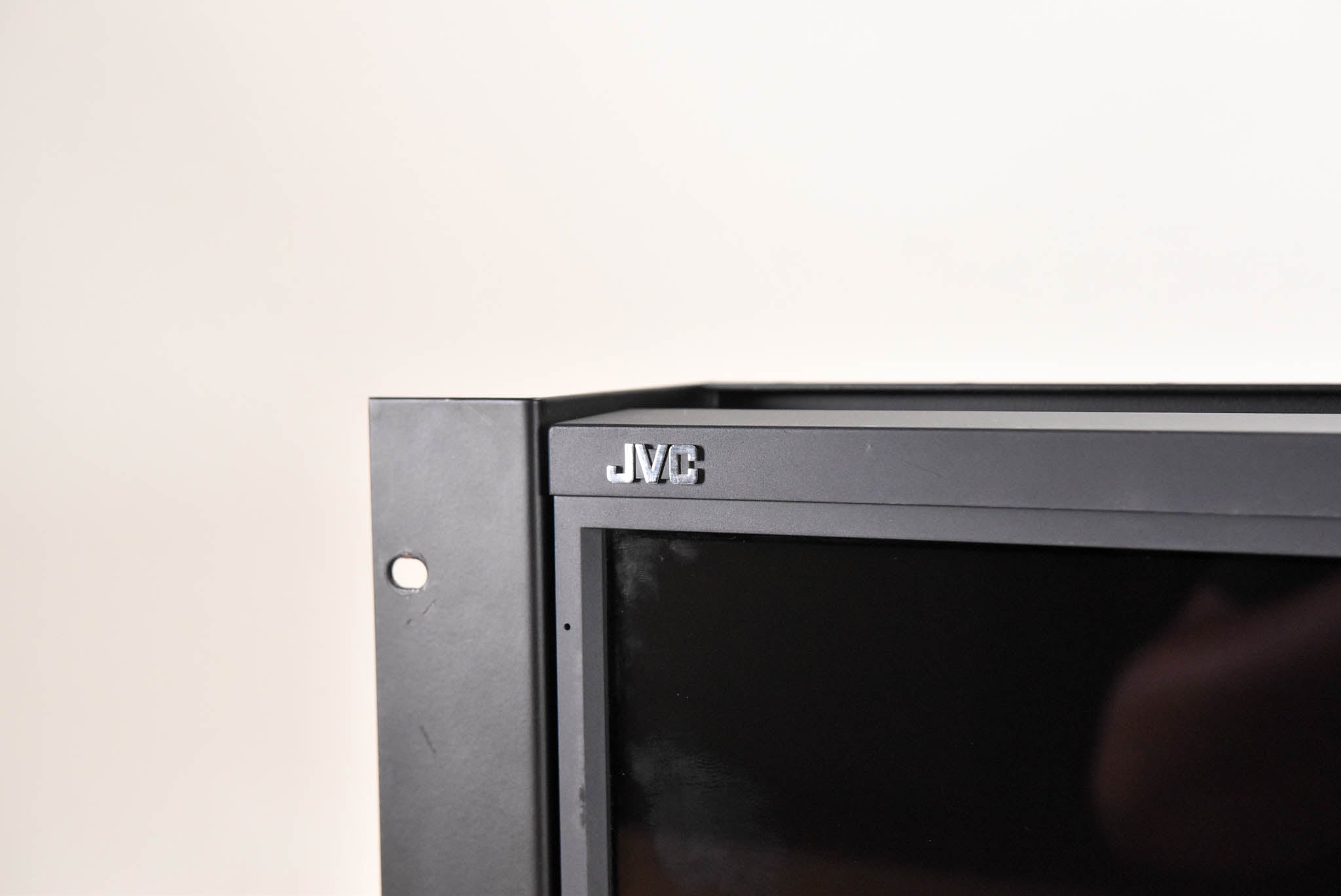 JVC DT-V17L2DU 17-inch HD LCD Broadcast Studio Monitor