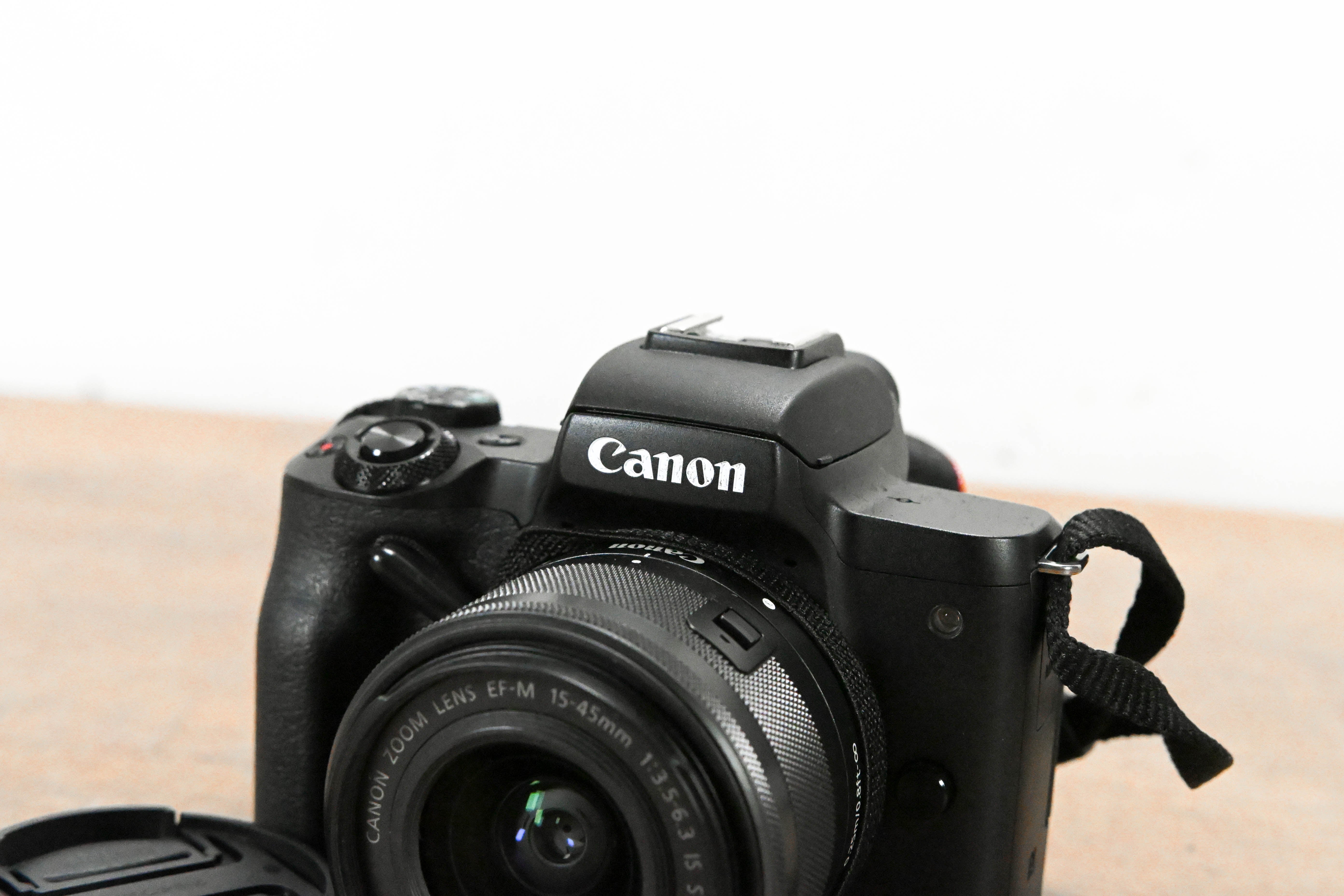 Canon EOS M50 Mirrorless Camera with EF-M 15-45mm f/3.5-6.3 IS STM Lens