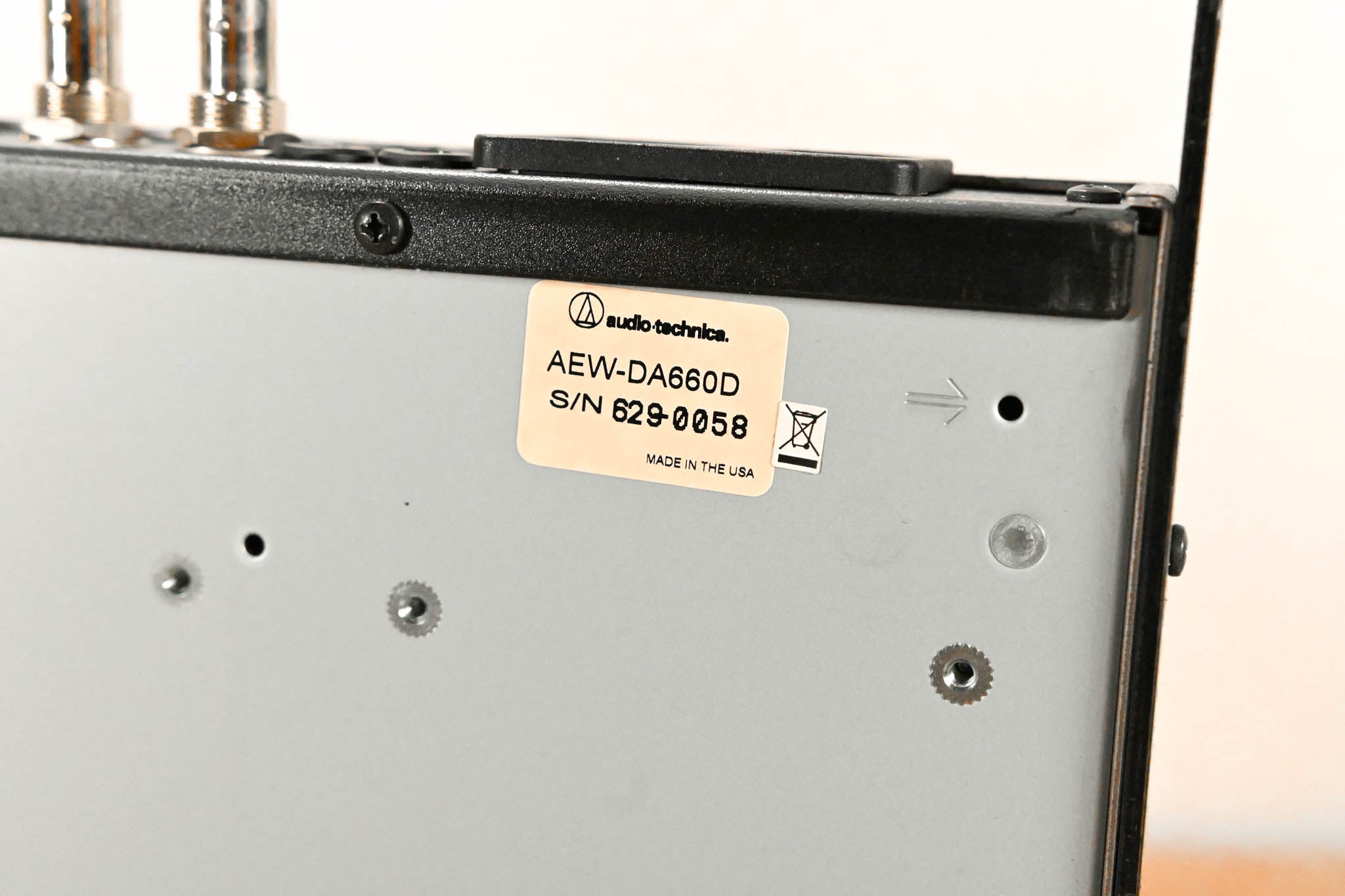 Audio-Technica AEW-DA660D UHF Antenna Distribution System