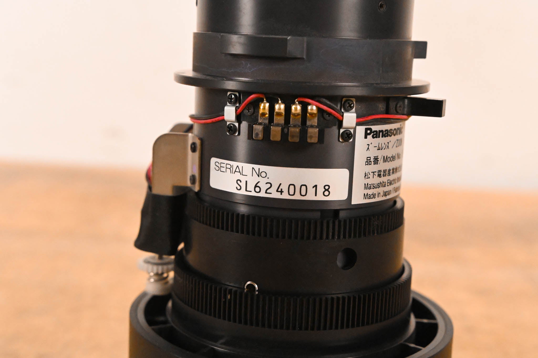 Panasonic ET-DLE400 Long Throw DLP Projector Zoom Lens XGA (5.7-8.0:1)