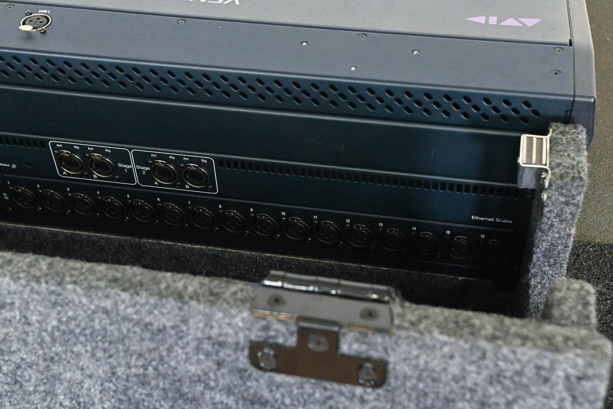 AVID VENUE SC48 Digital Audio Mixing Console with Road Case