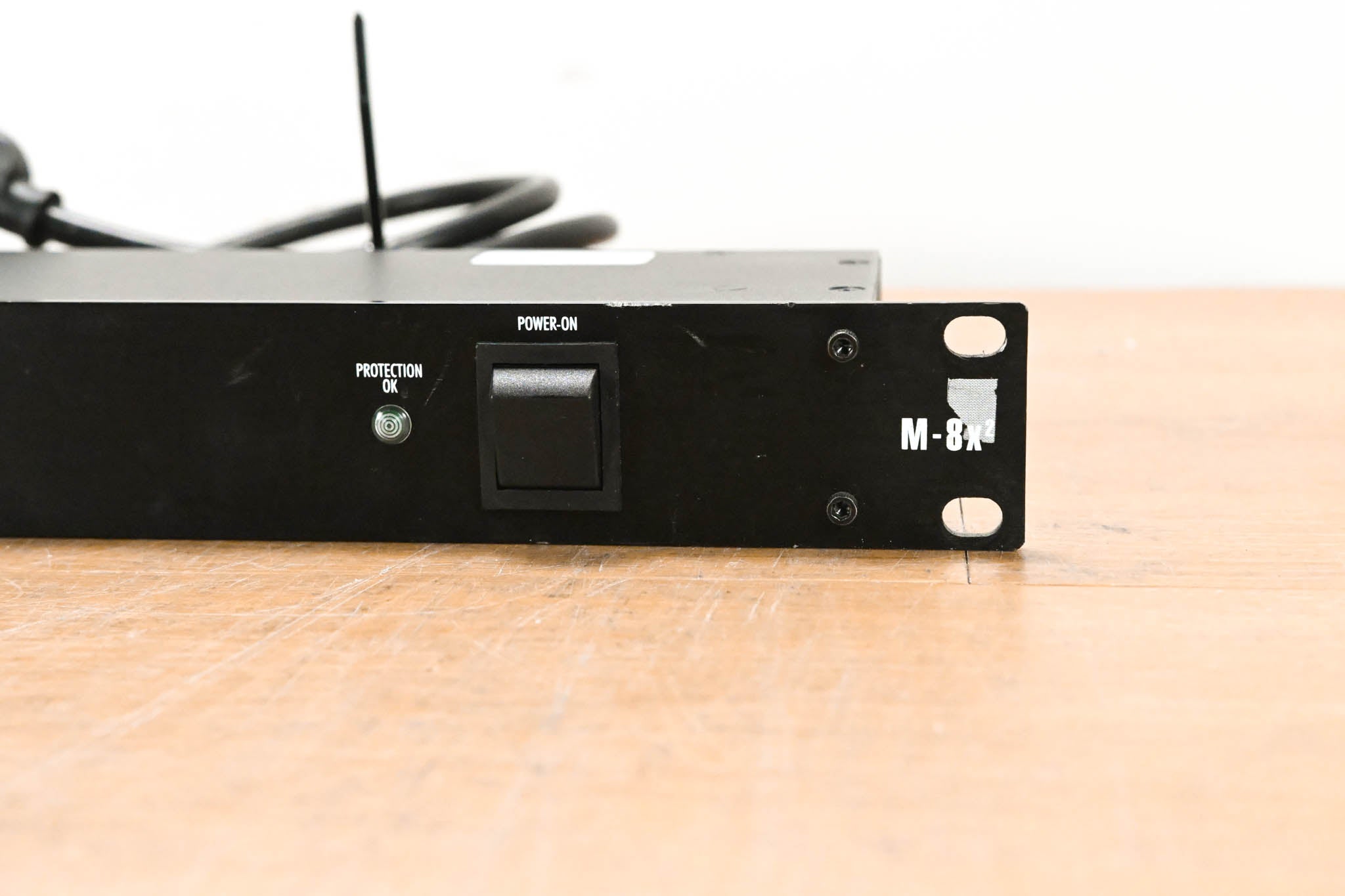 Furman M-8x2 8-Outlet Power Conditioner