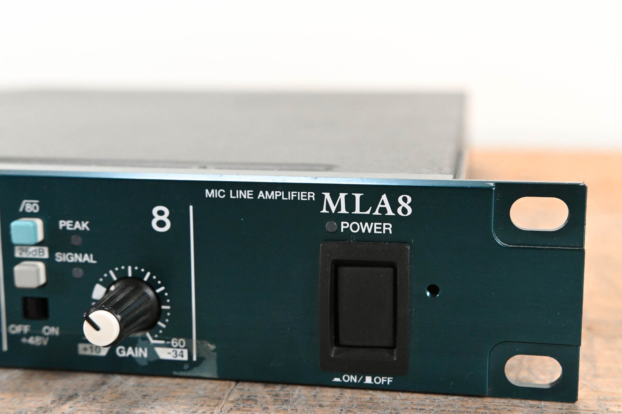 Yamaha MLA8 8-Channel Microphone/Line Preamplifier