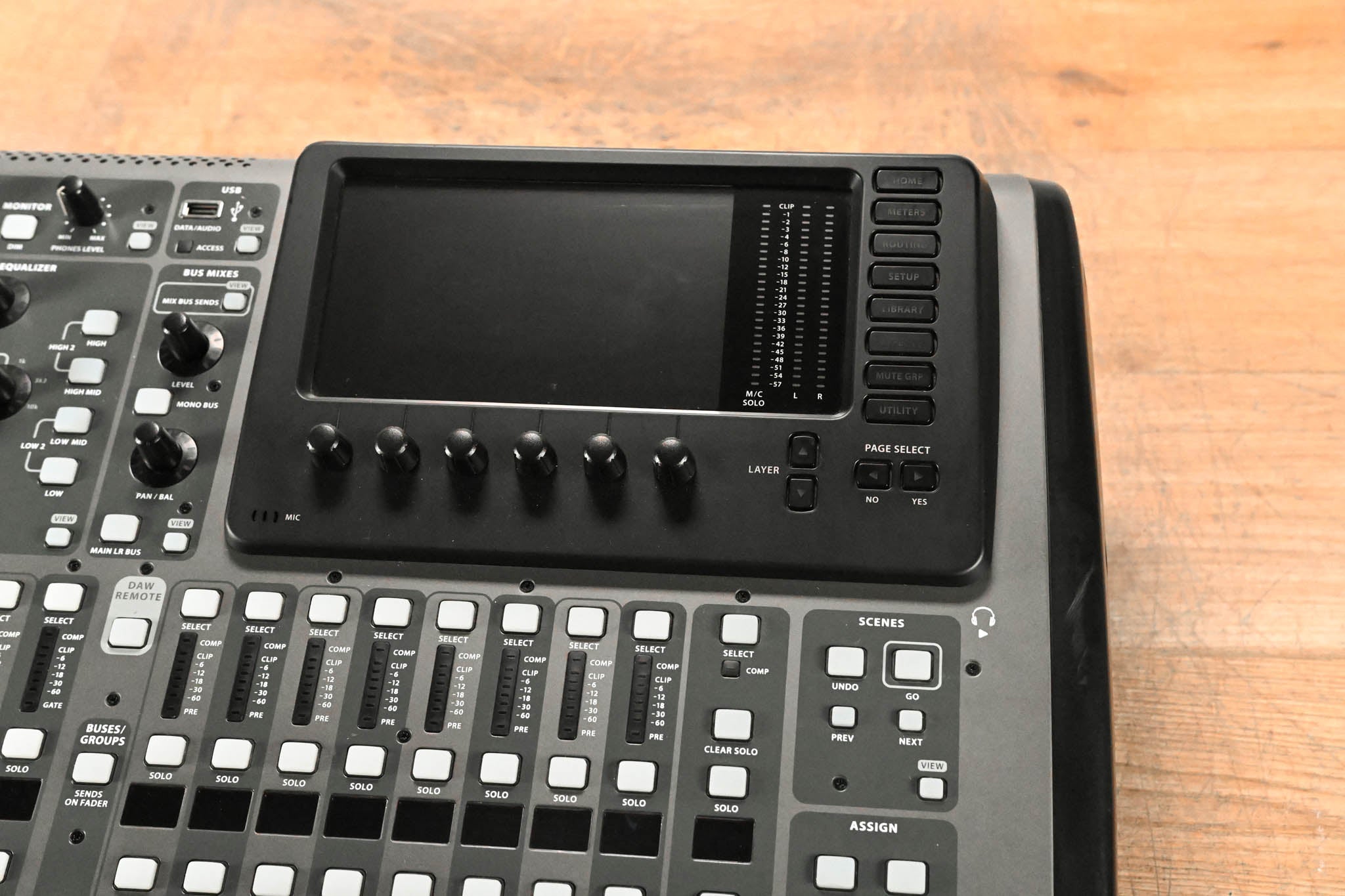Behringer X32 Compact 40-Channel Digital Audio Console
