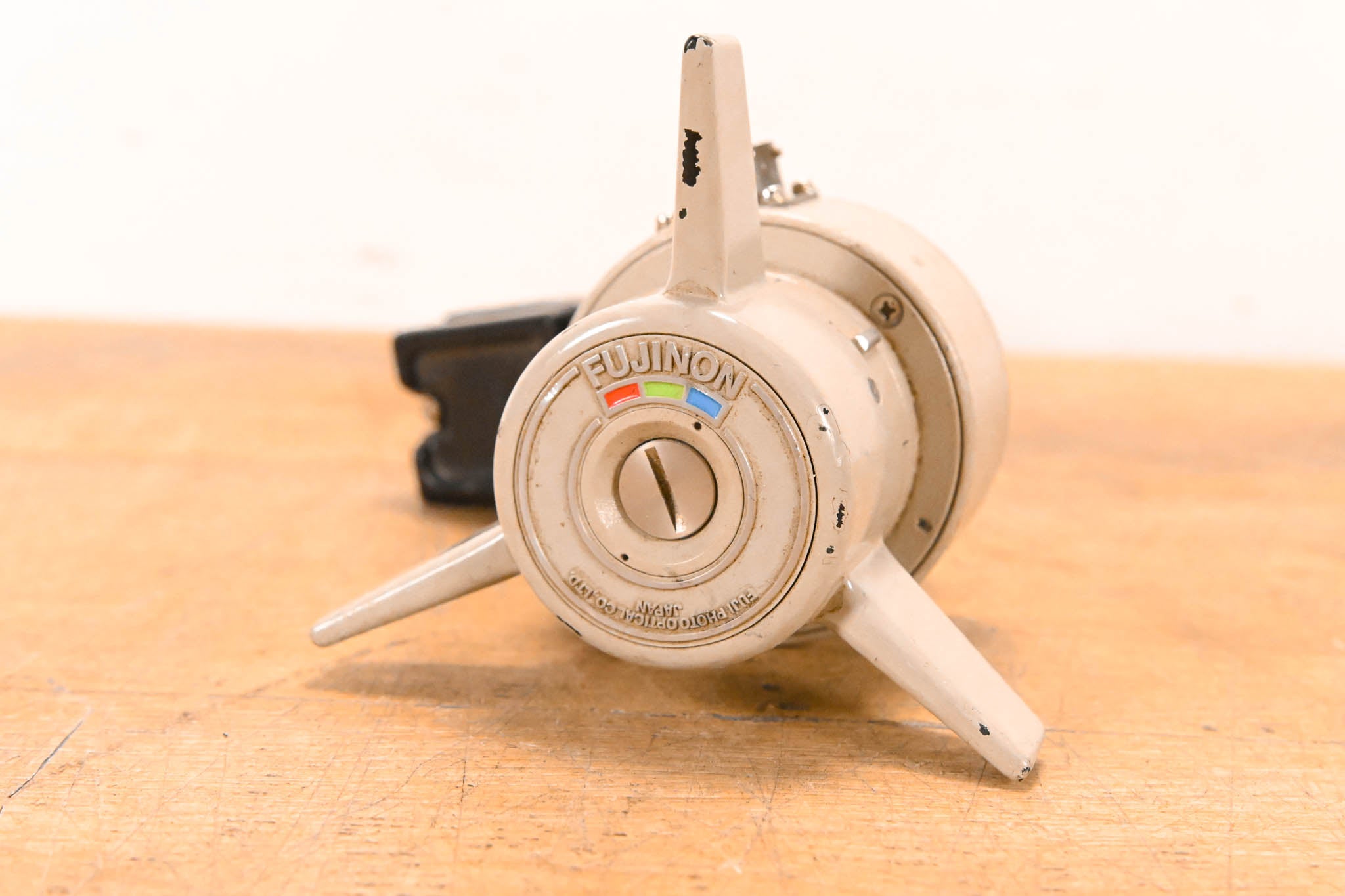 Fujinon EPD-12B with MCA-6A Clamp