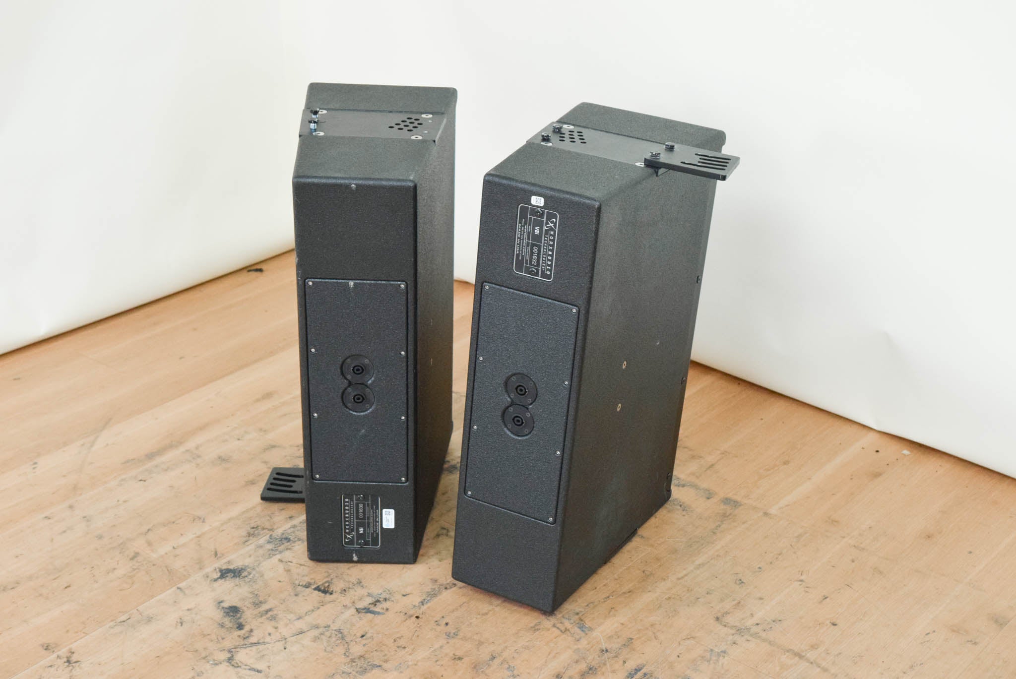 WorxAudio V8i Two-Way Line Array Loudspeaker (PAIR)