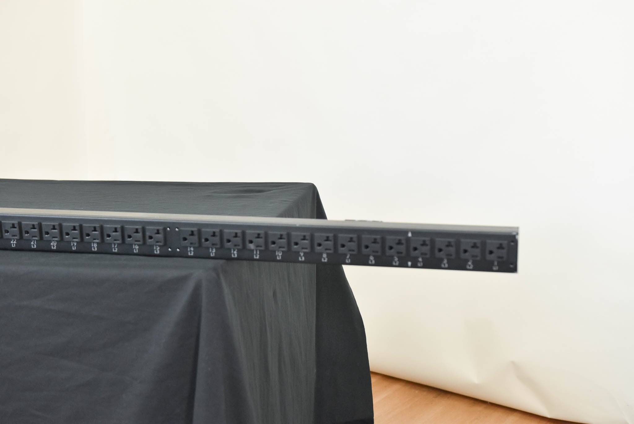 APC AP7862 Metered Rack PDU