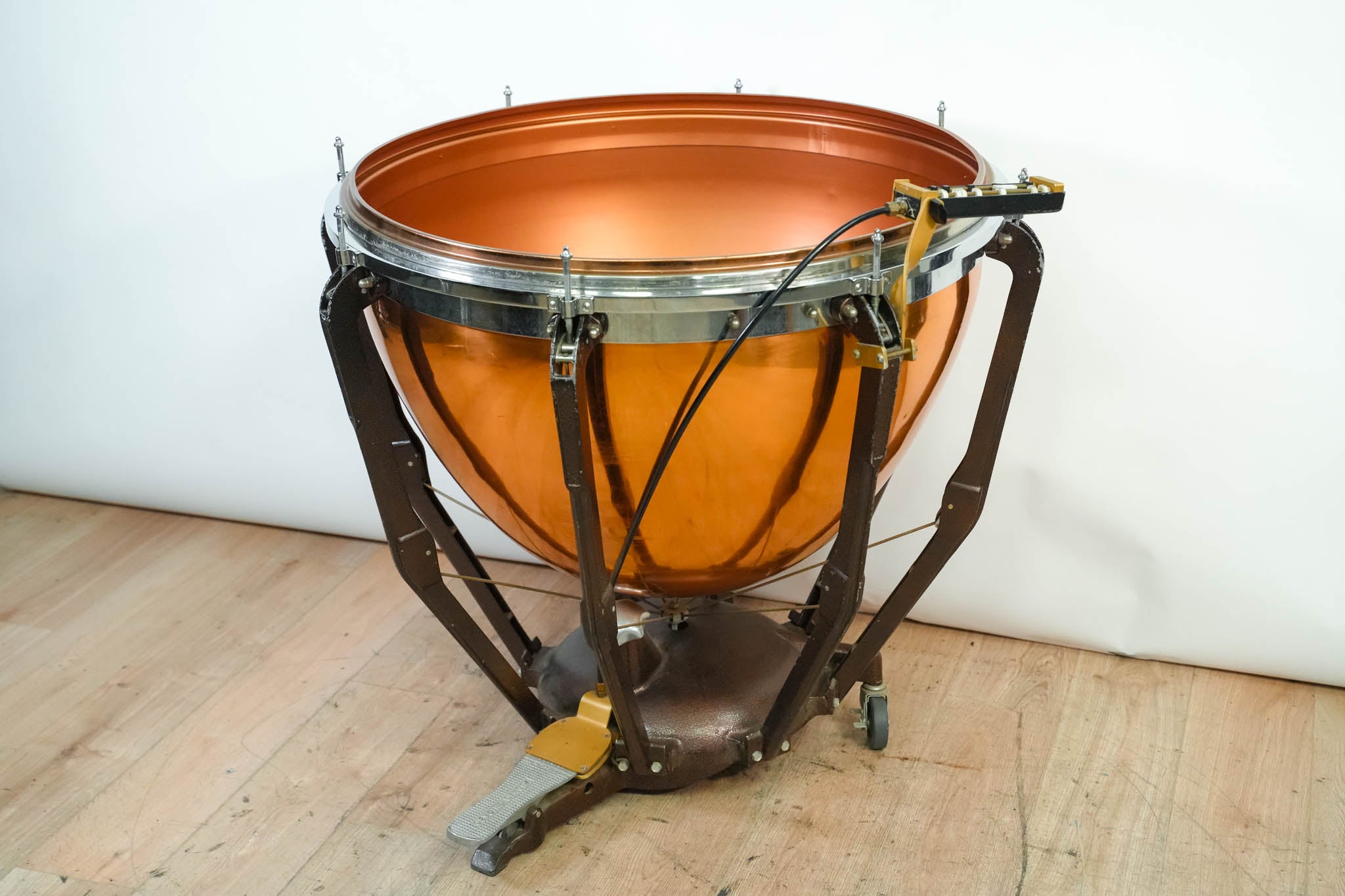 Ludwig 32-inch Timpani