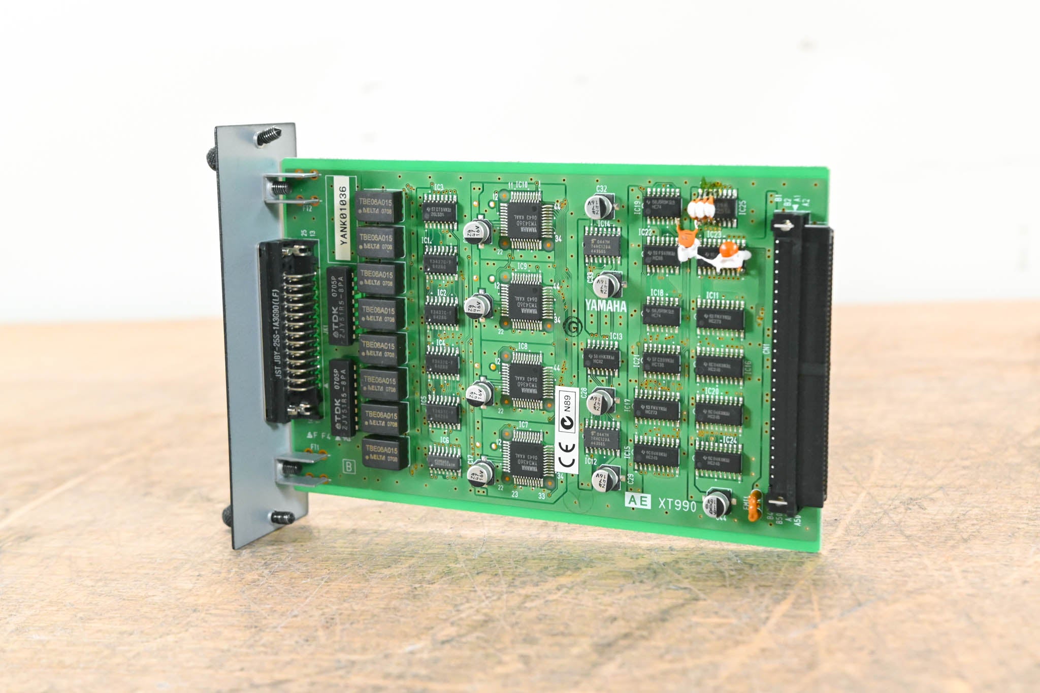 Yamaha MY8-AE 8-Channel AES/EBU Input/Output Card