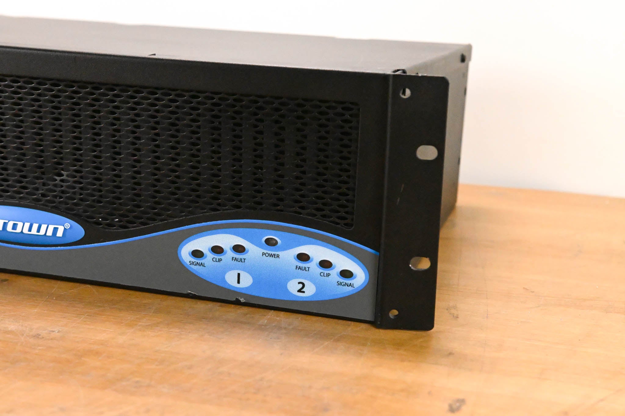 Crown CL1 2-Channel Power Amplifier