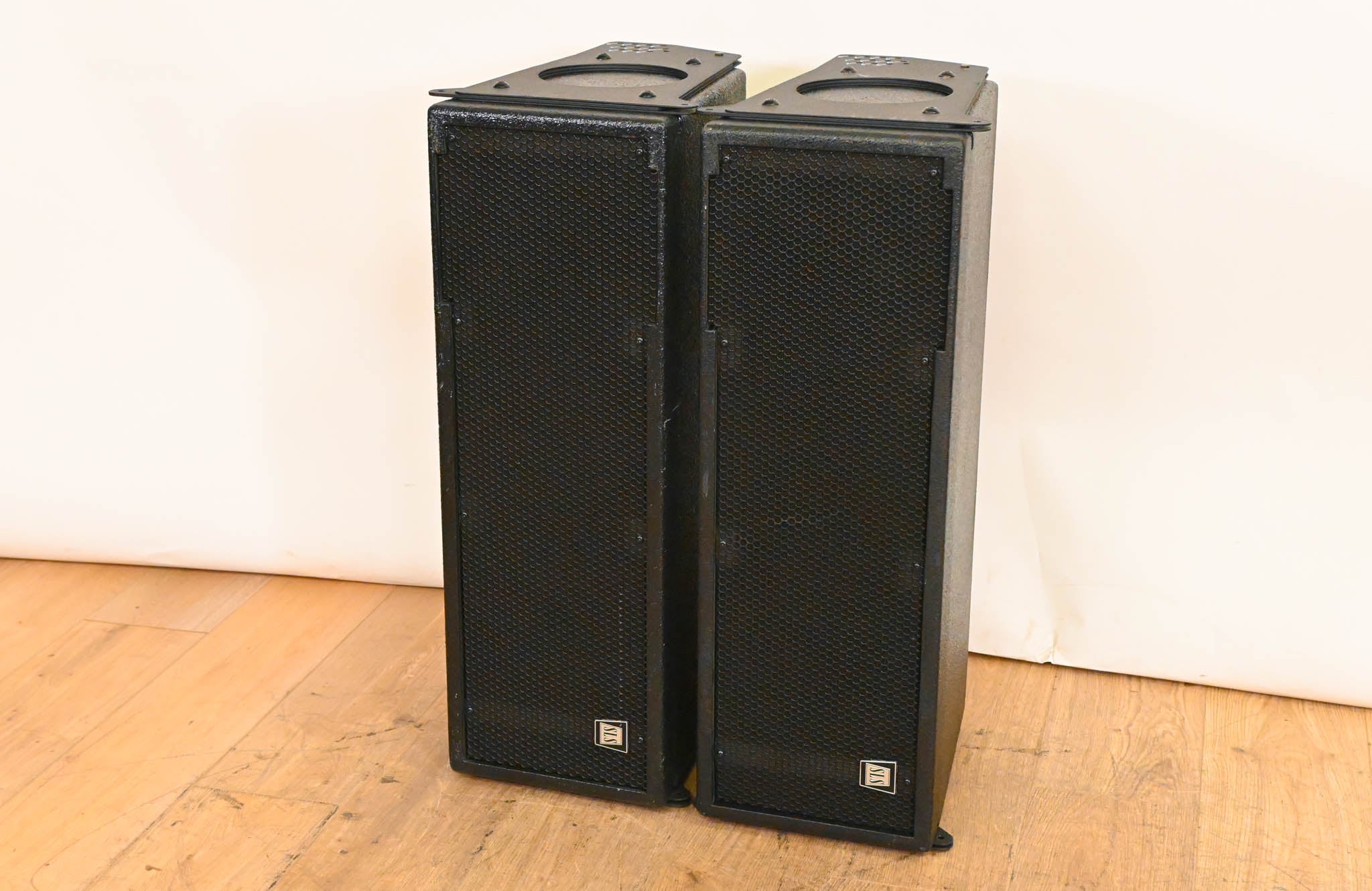 SLS LS8800 Full-Range Line Array Module (PAIR)