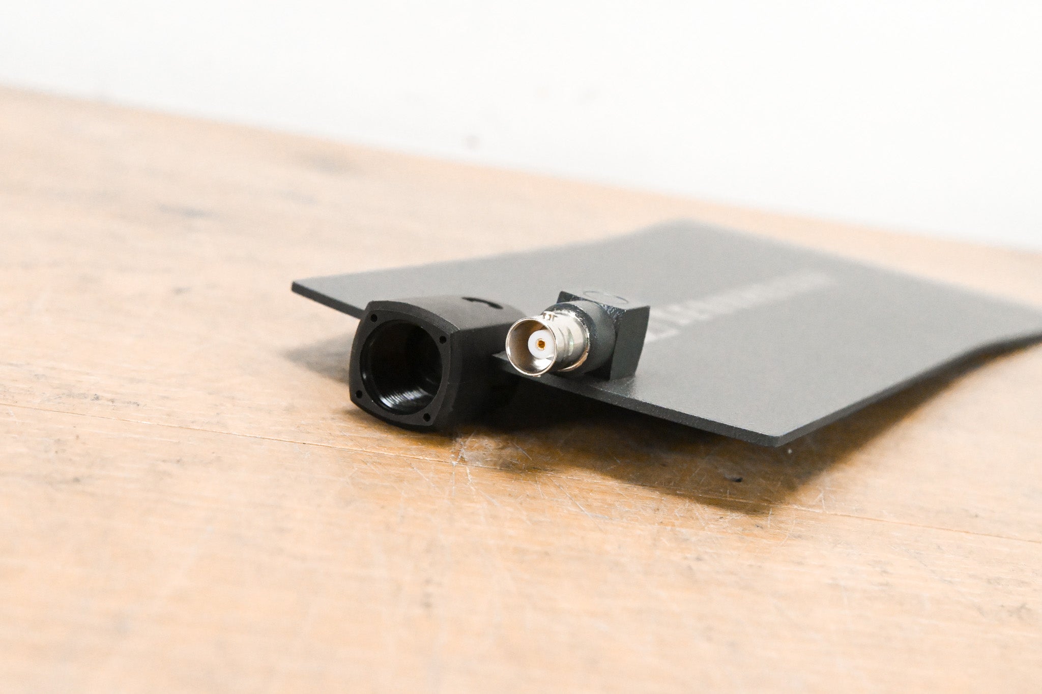 Sennheiser A 1031-U Omnidirectional UHF Antenna