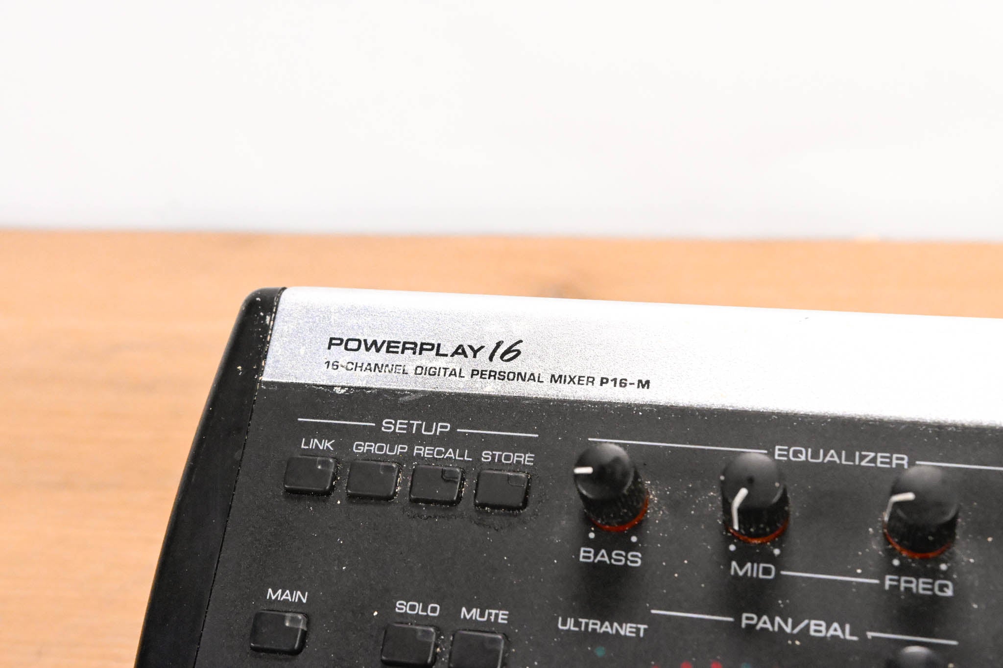 Behringer Powerplay P16-M 16-Channel Digital Personal Mixer