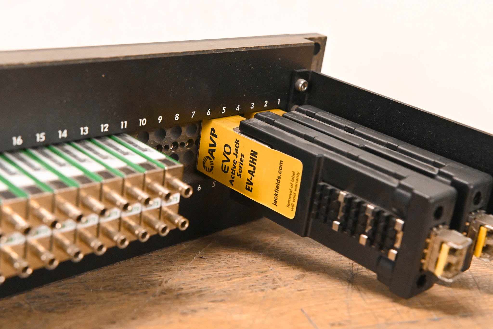 AVP SuperHD Micro 3G Video Patchbay 2RU w/ KMN75, KM75 & EV-AJHN Modules