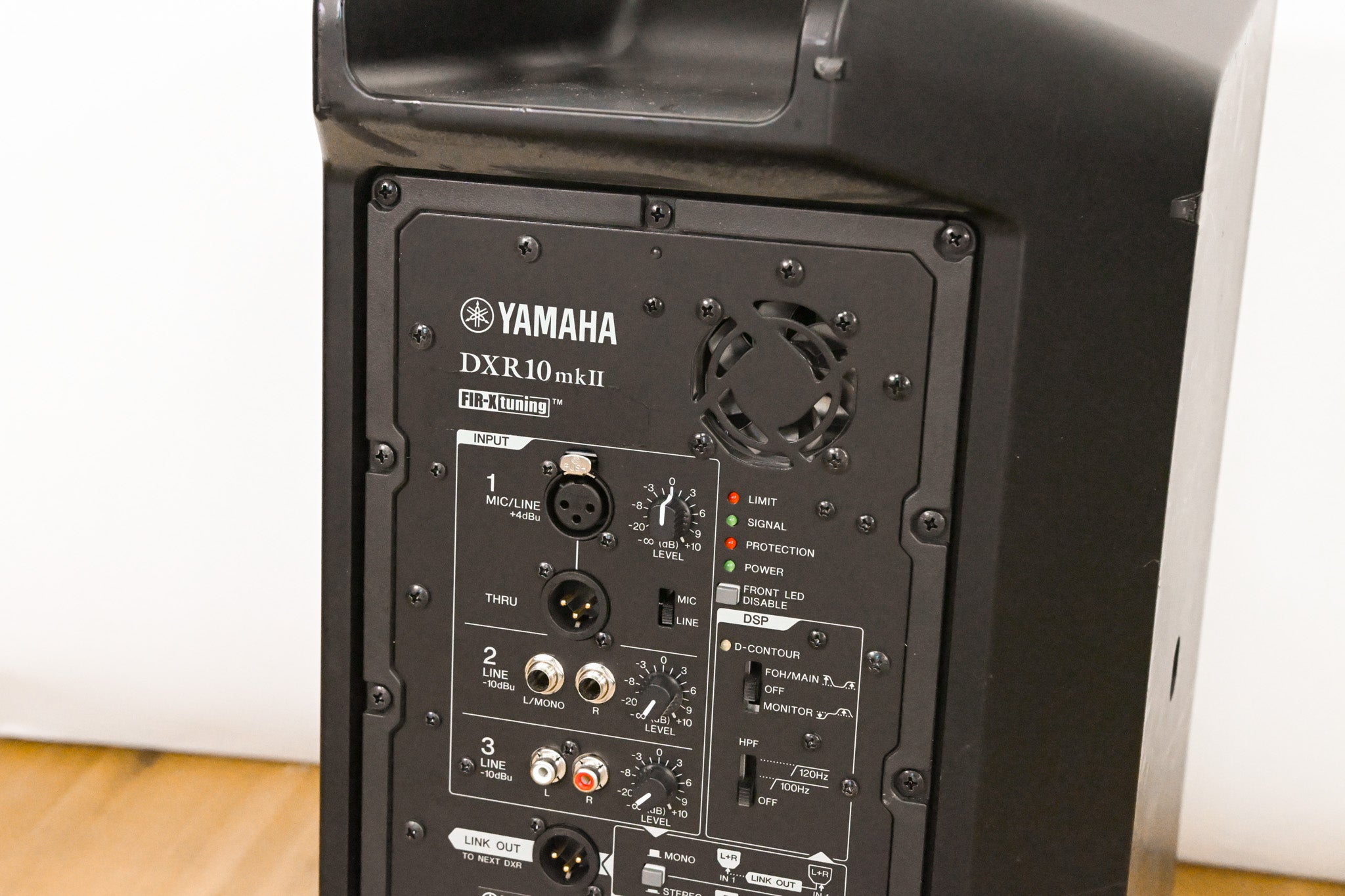 Yamaha DXR10mkII 10" 1,100W Powered PA Speaker