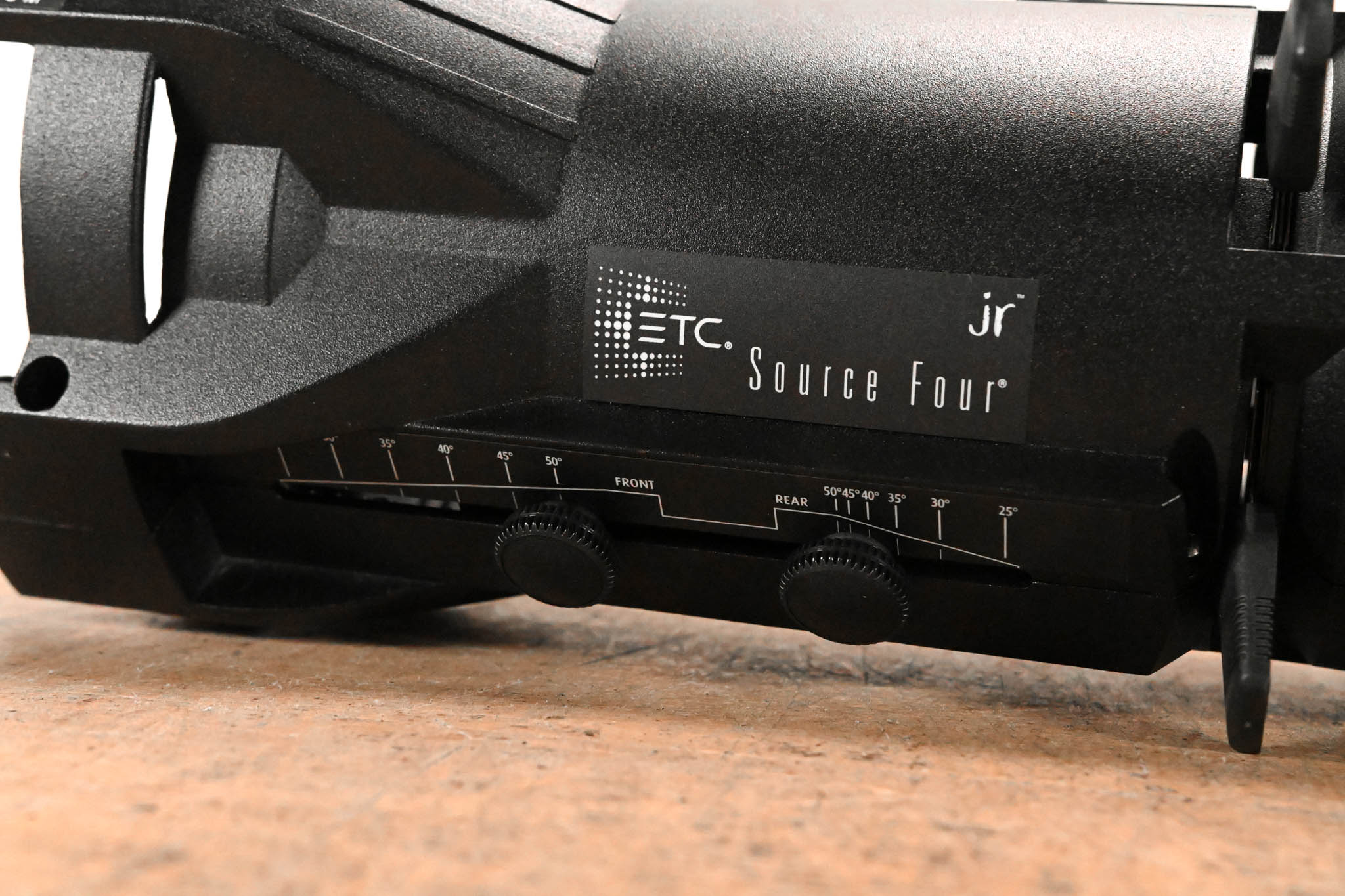 ETC Source Four Jr 25-50 Degree Zoom 575 Ellipsoidal Light