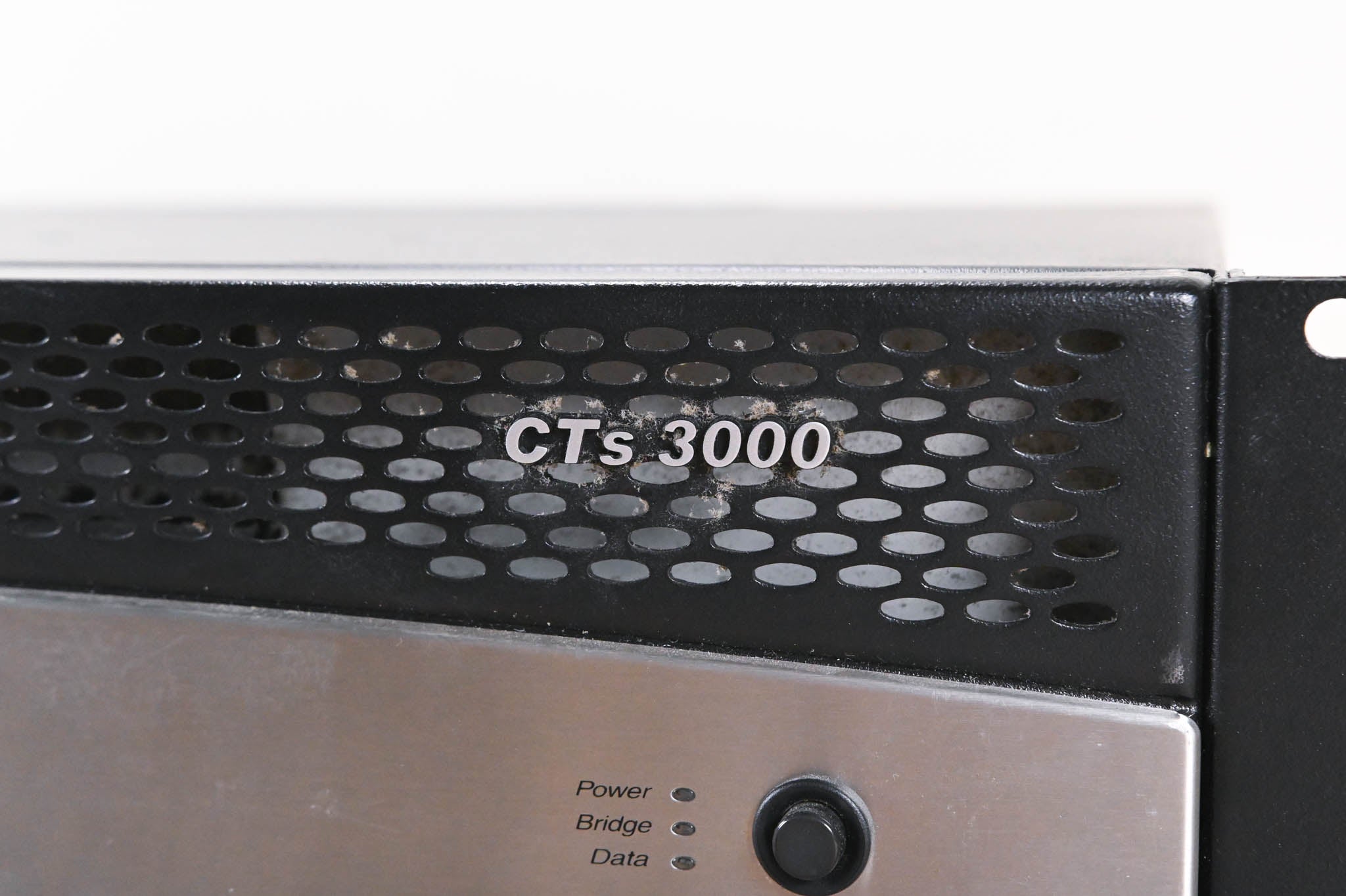 Crown CTs 3000 2-Channel Power Amplifier