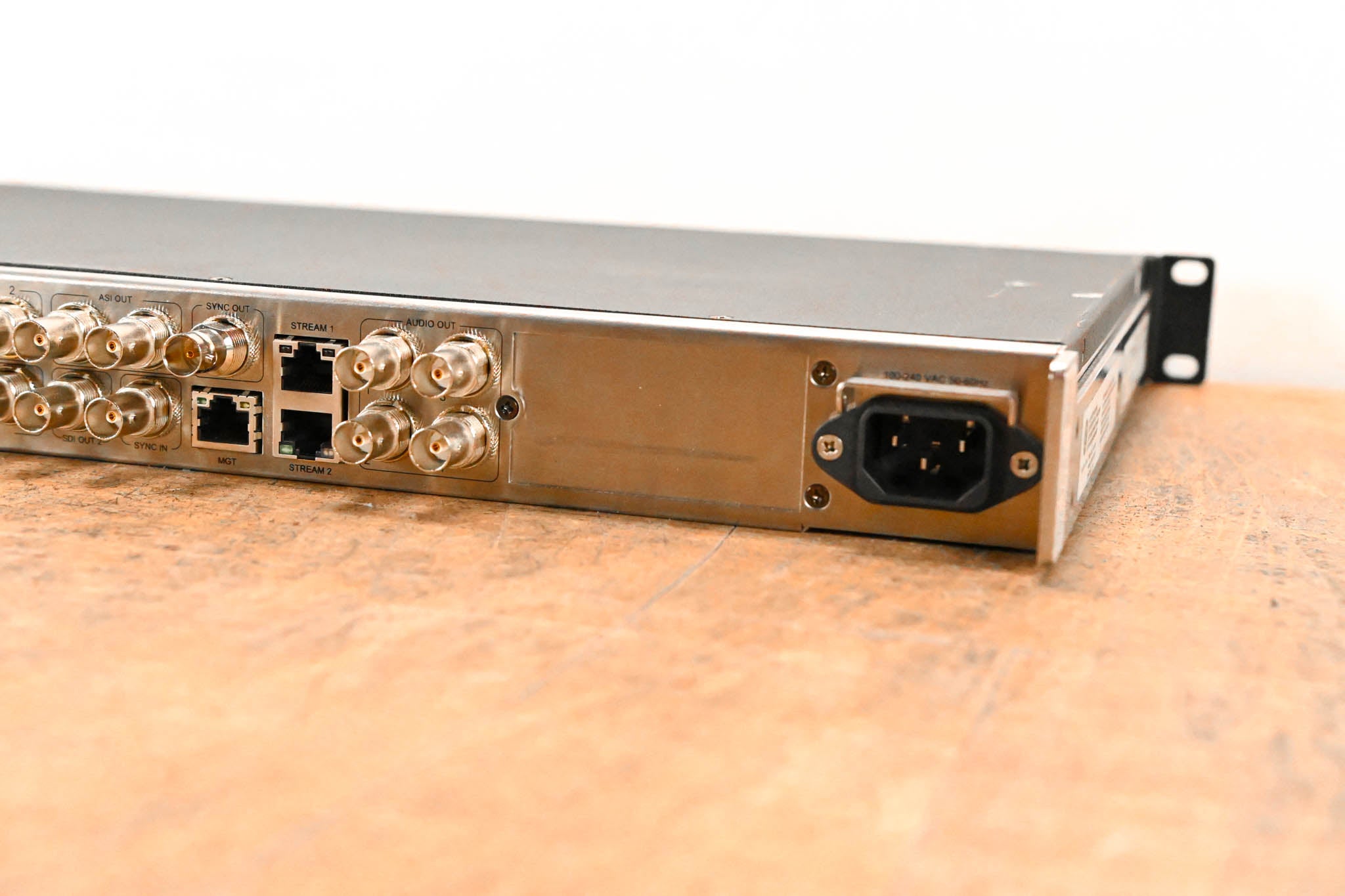 Ateme Kyrion DR5000 Ultra-Low Latency Integrated Receiver Decoder