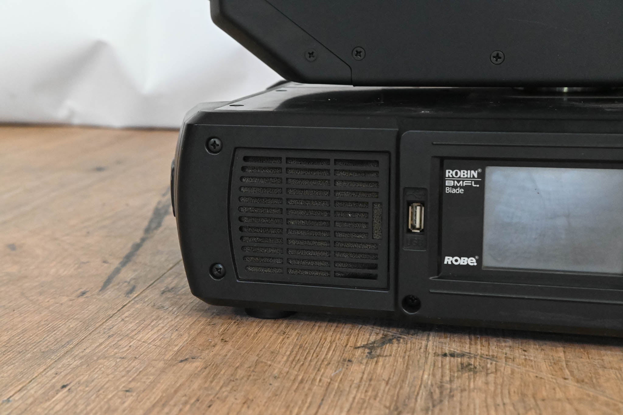 Robe ROBIN BMFL Blade Discharge Lamp Moving Light