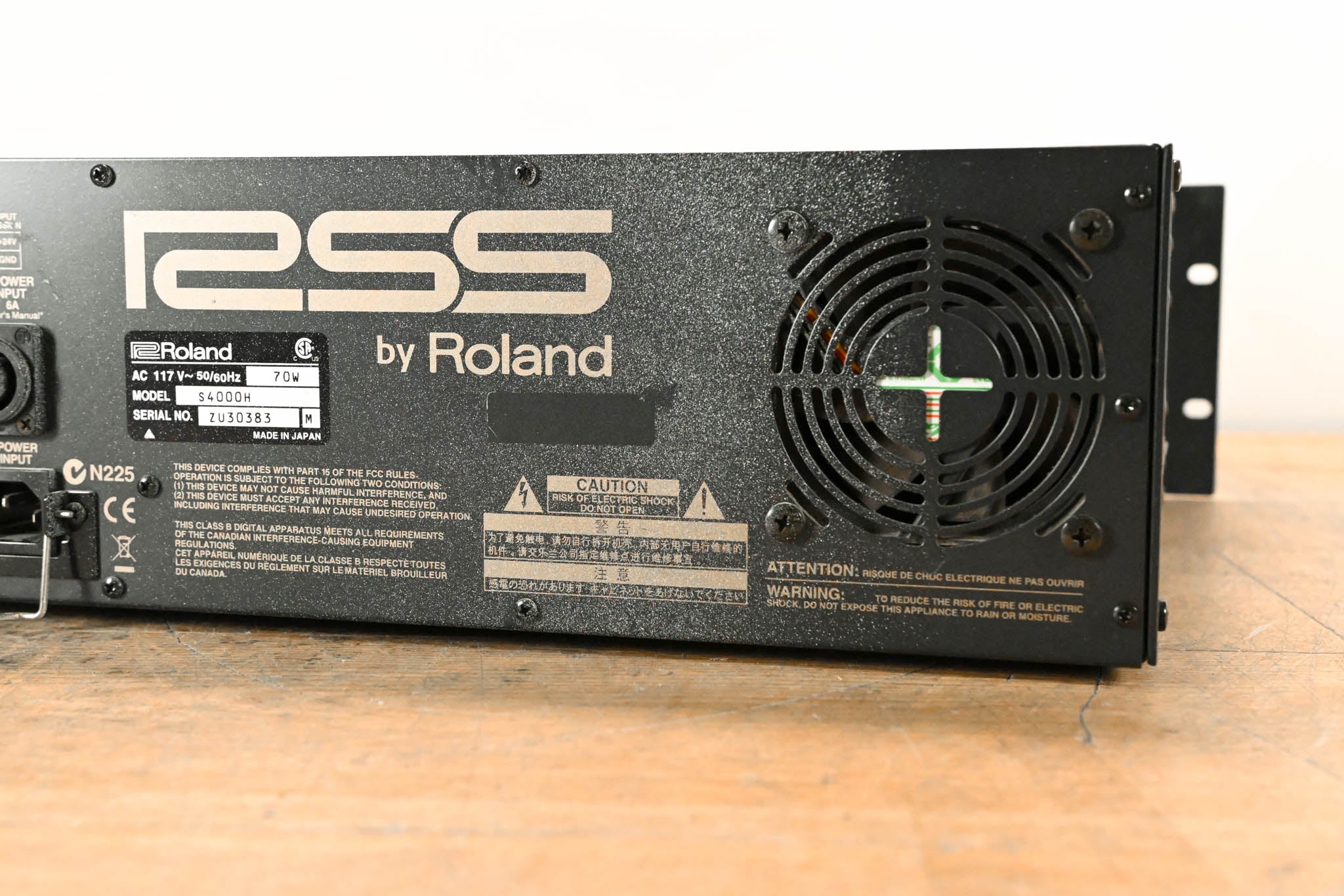 Roland S-4000H Digital Snake 32 x 8 Front of House Unit