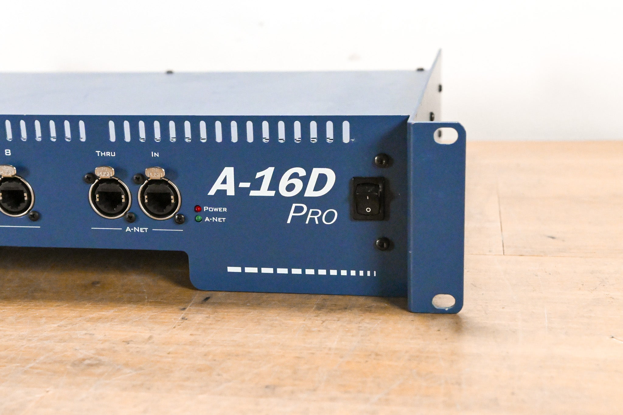 Aviom A-16D Pro A-Net Distributor