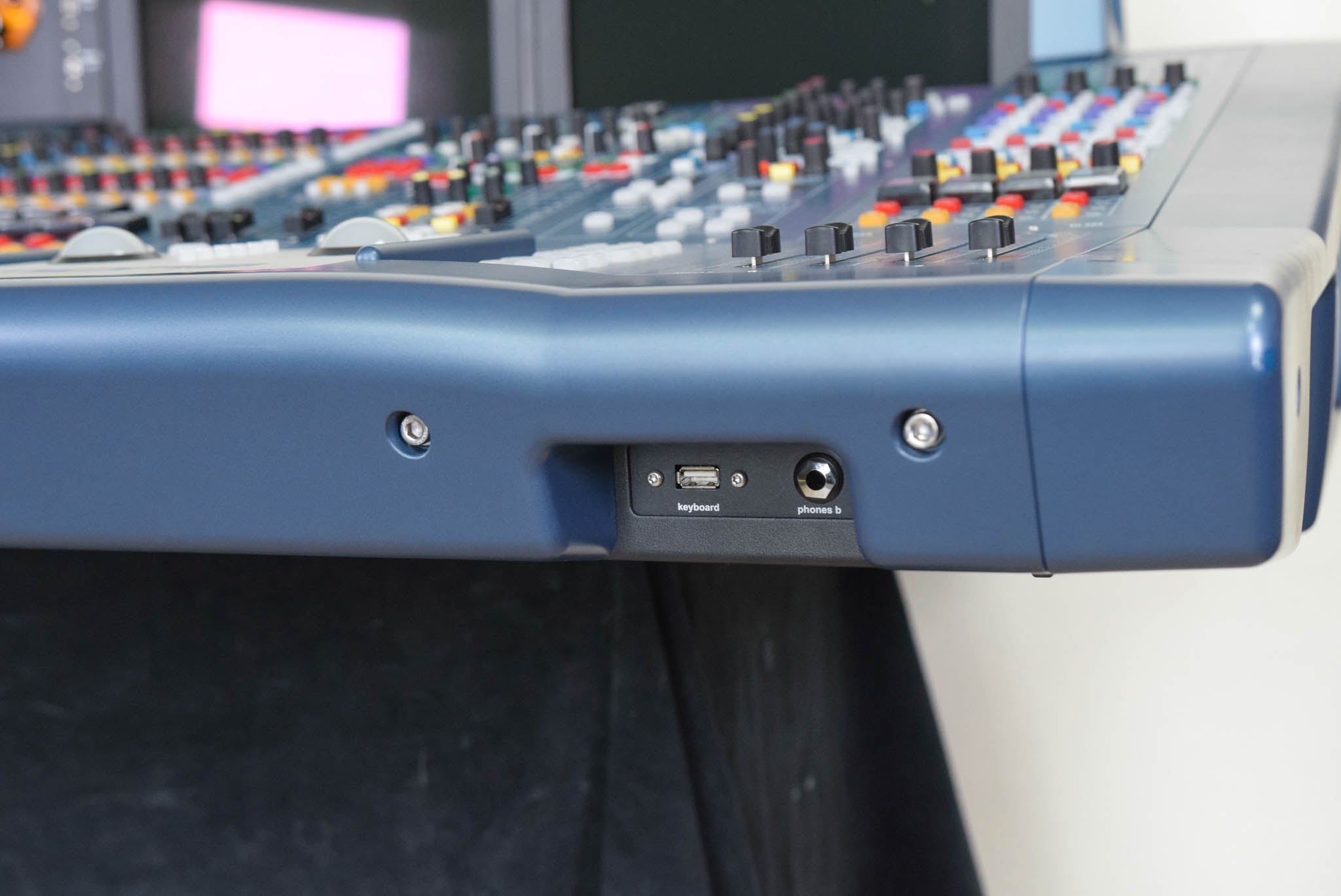 Midas PRO9 Live Audio Mixing System with DL371 Engine